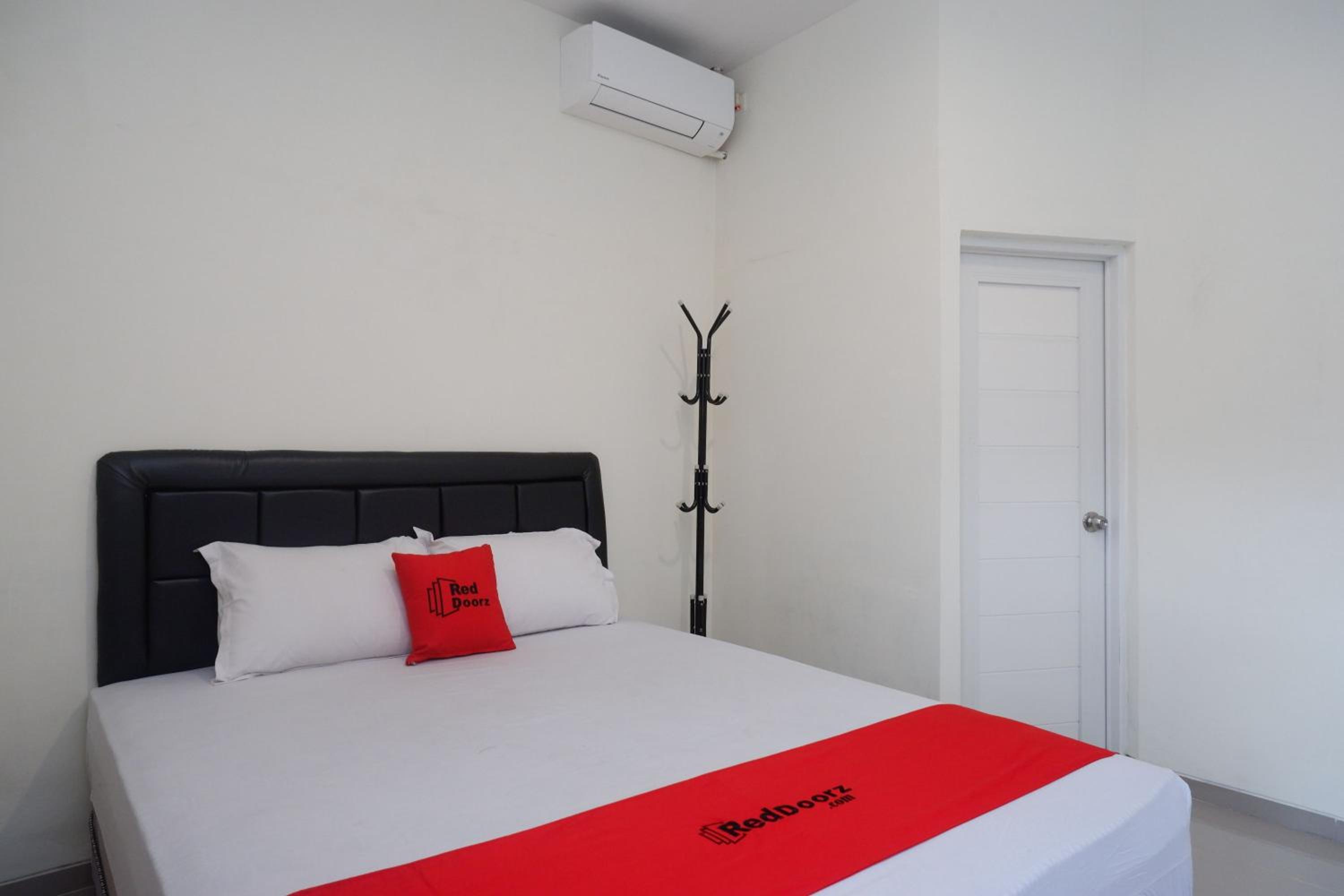 Double Room - Photo 18