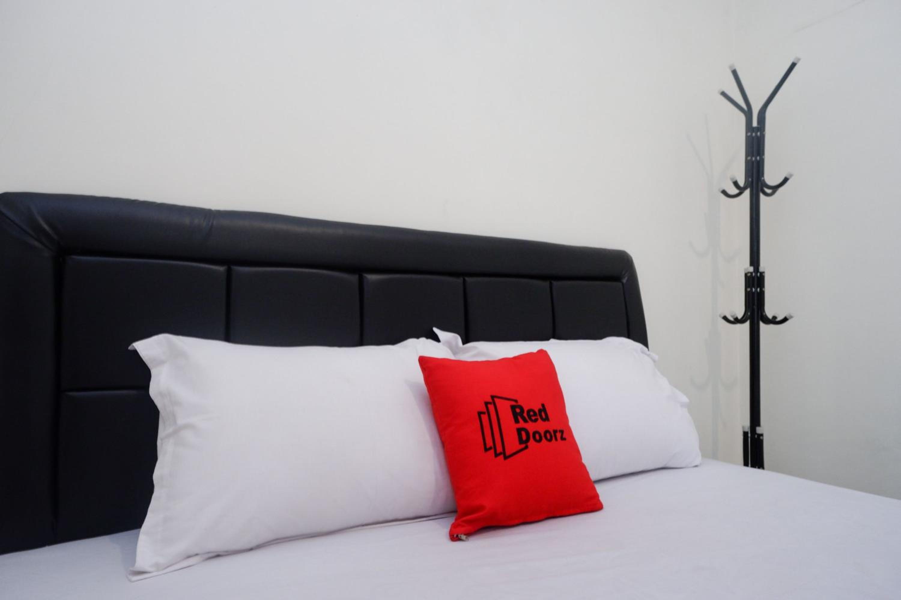 Double Room - Photo 16