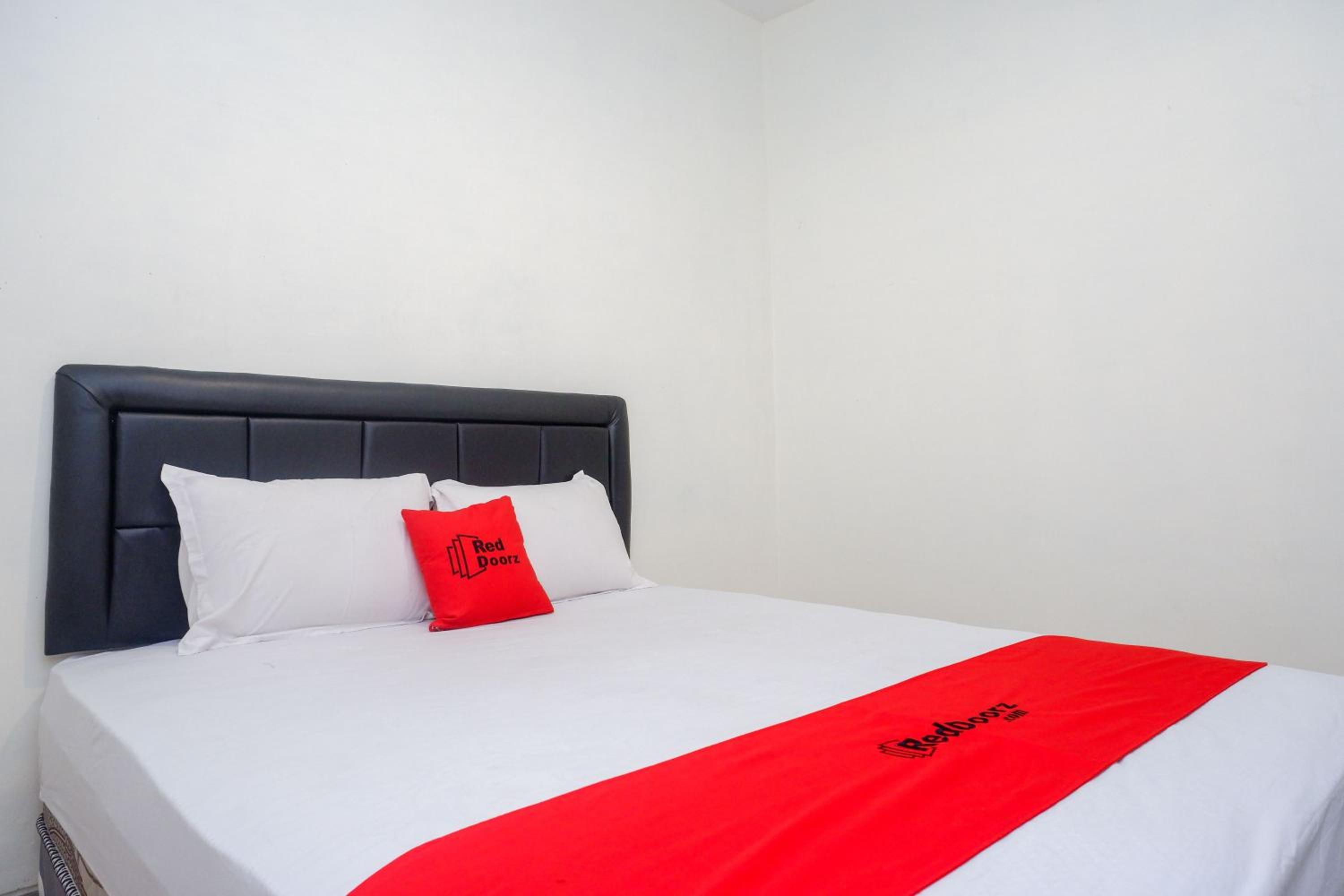Double Room - Photo 13