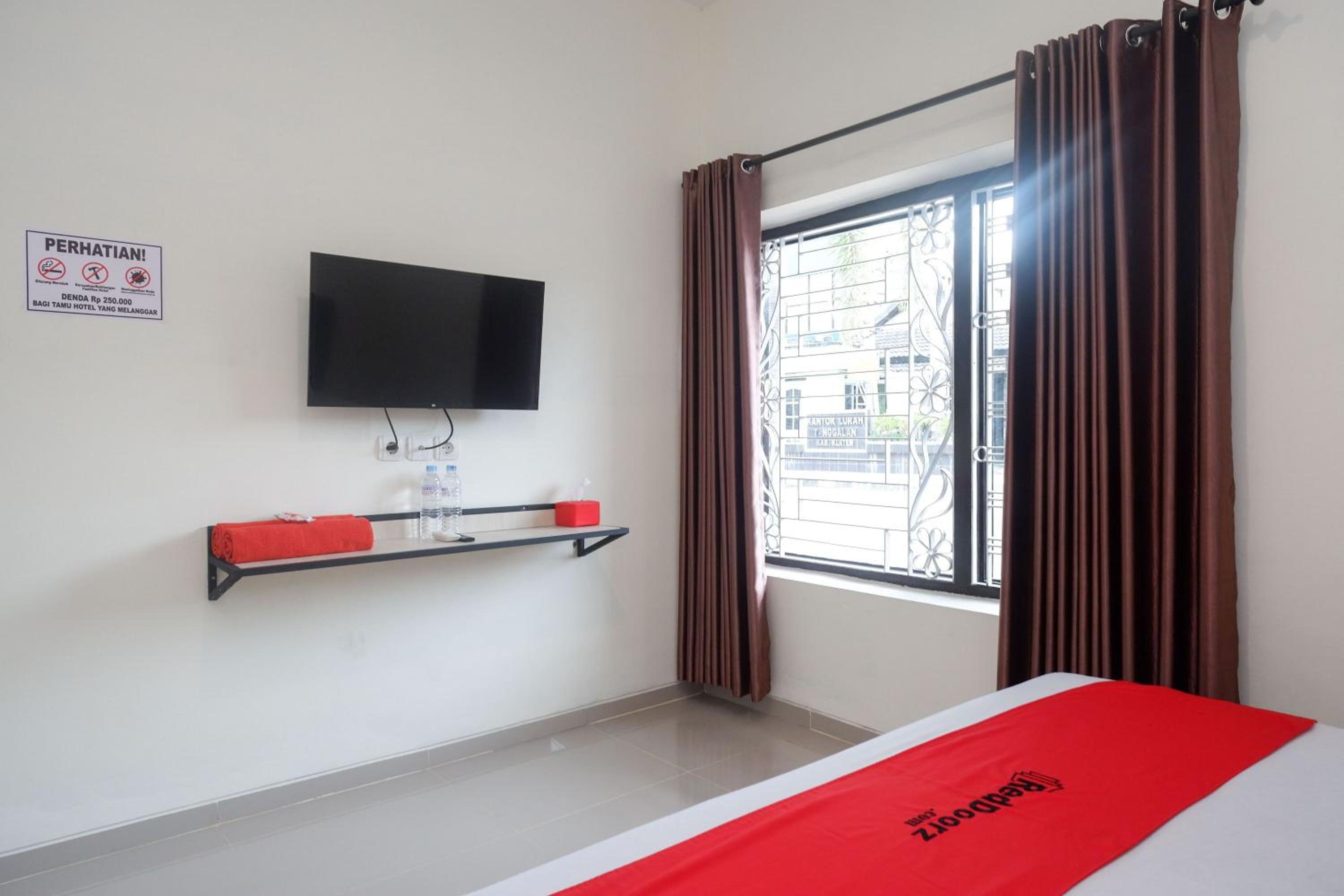 Double Room - Photo 7