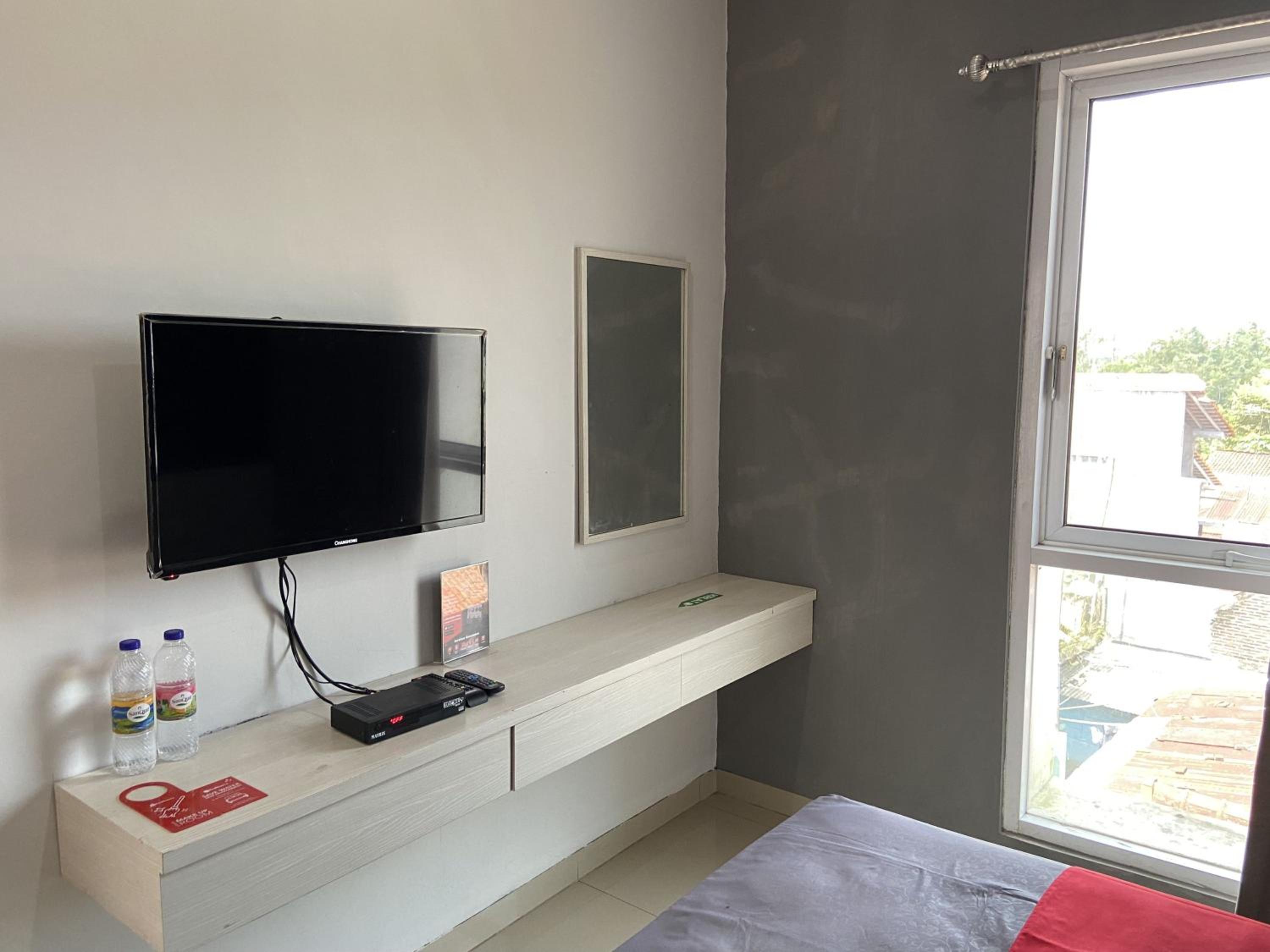 Standard Double Room - Photo 10