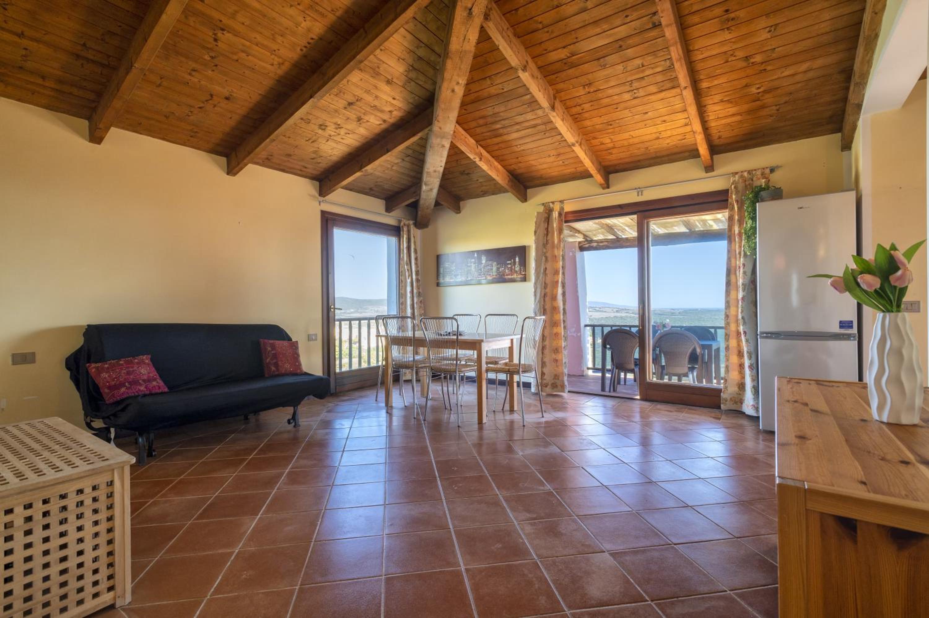 Superior One-Bedroom Apartment