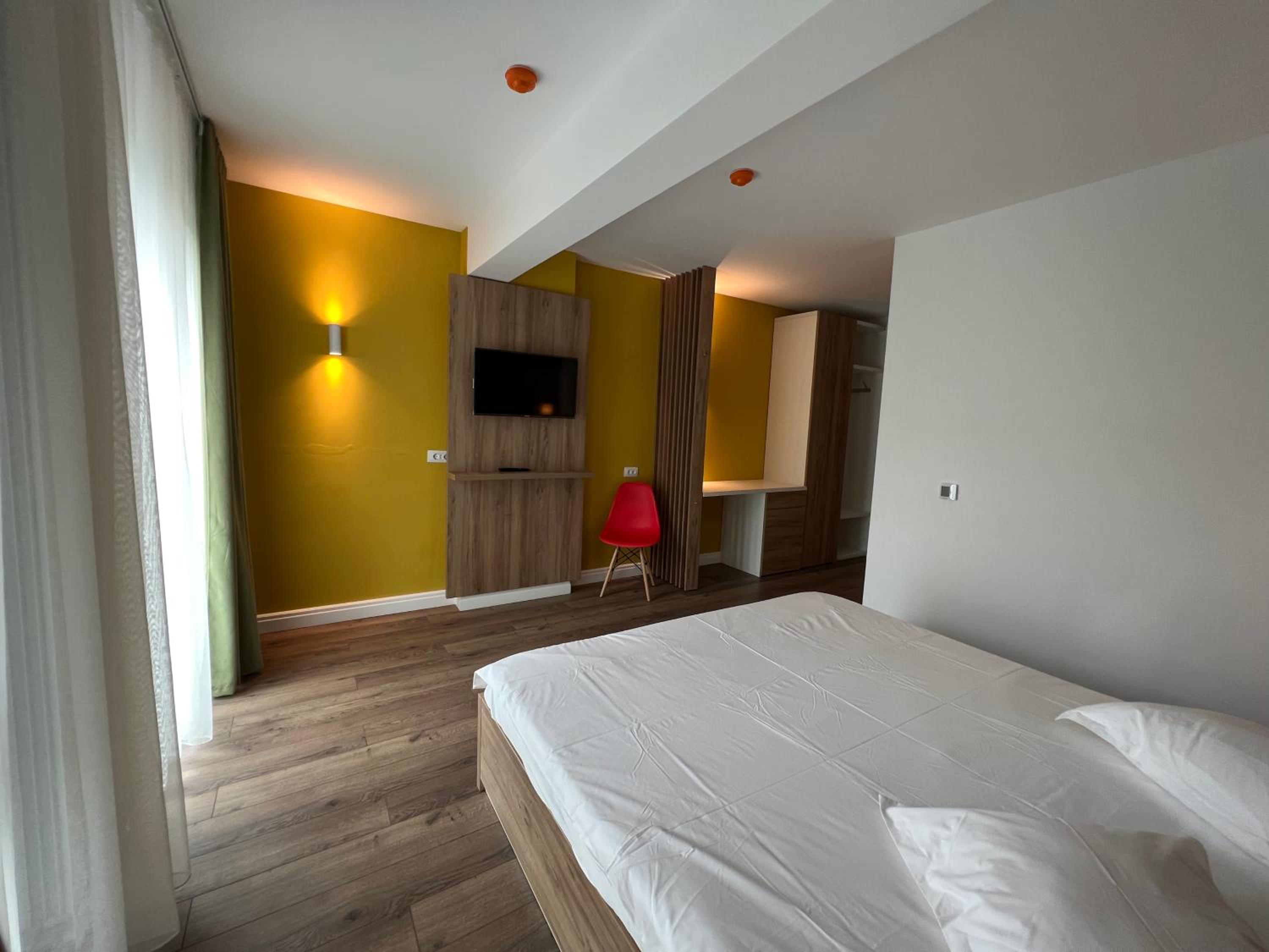 Deluxe Double or Twin Room photo 1