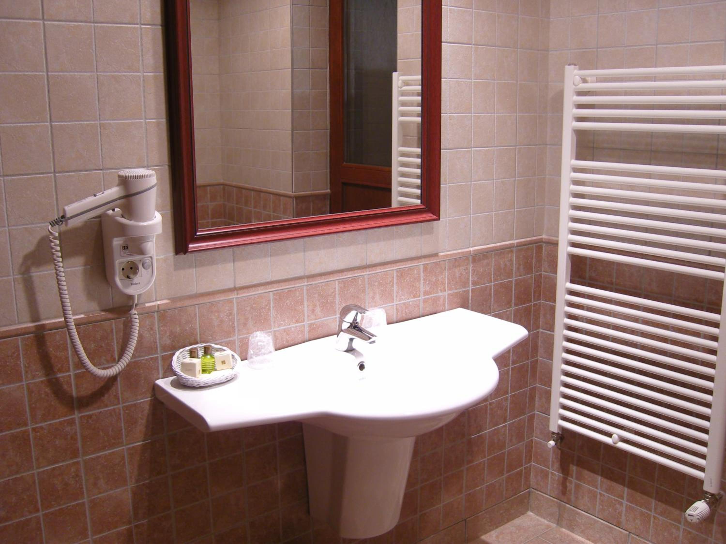 Comfort Twin Room - Photo 6