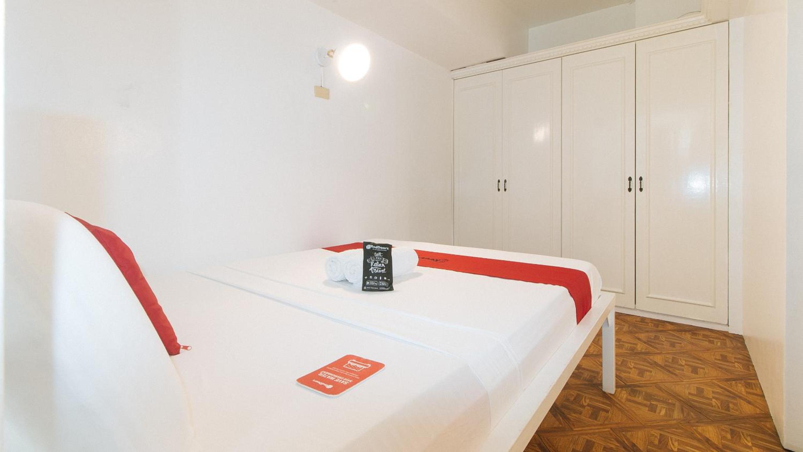 Queen Room - Photo 11