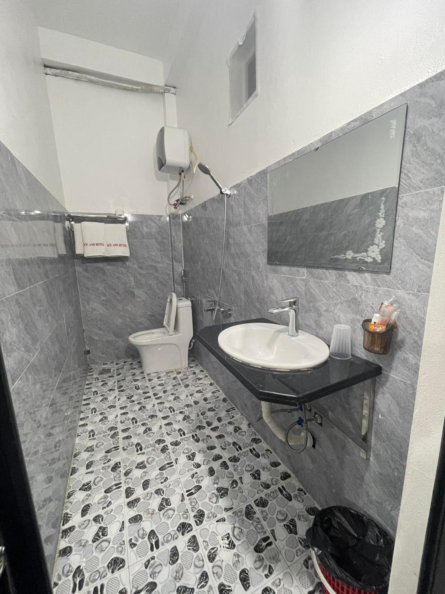 Budget Double Room photo 2