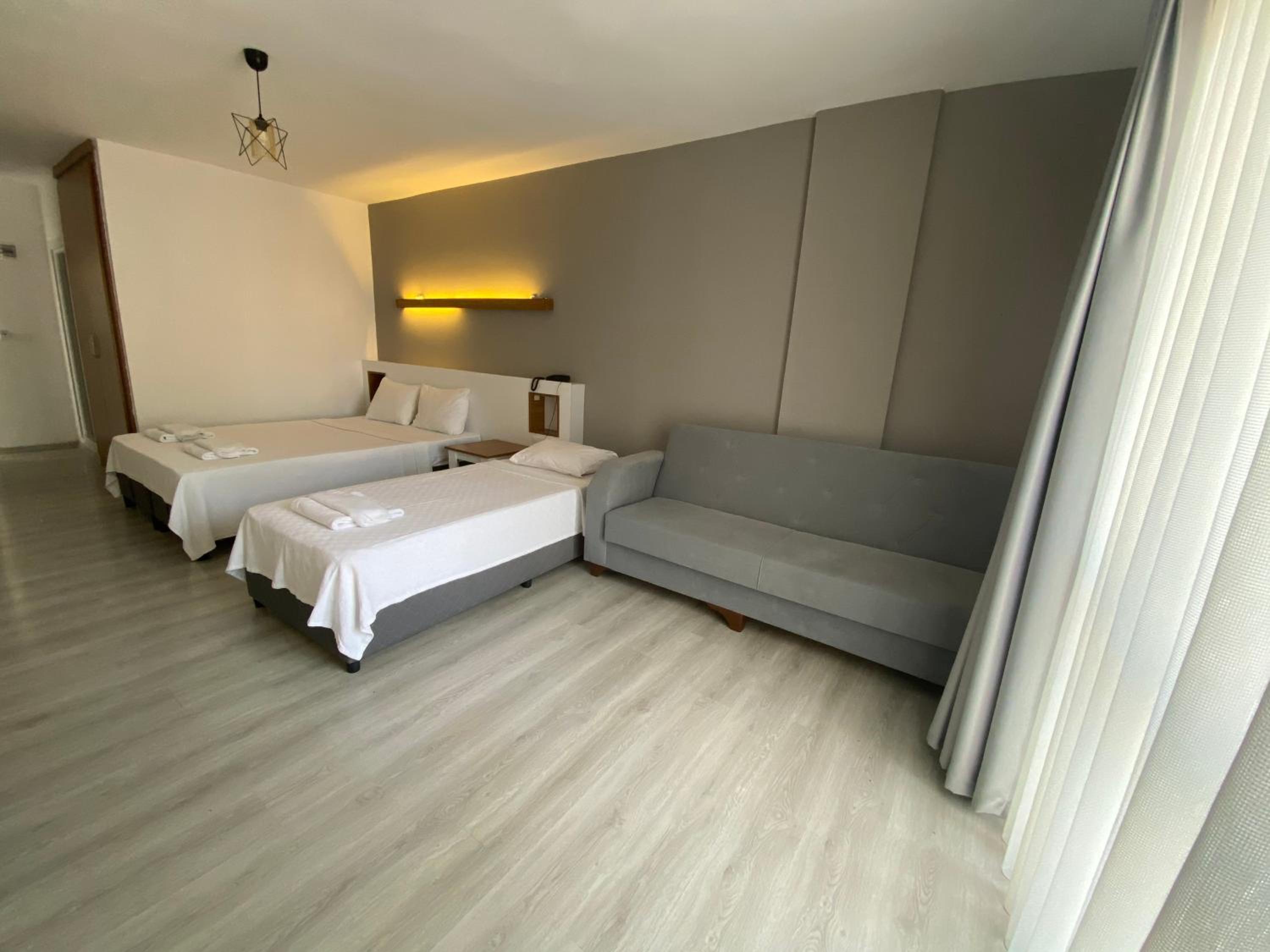 Triple Room with Terrace photo 3