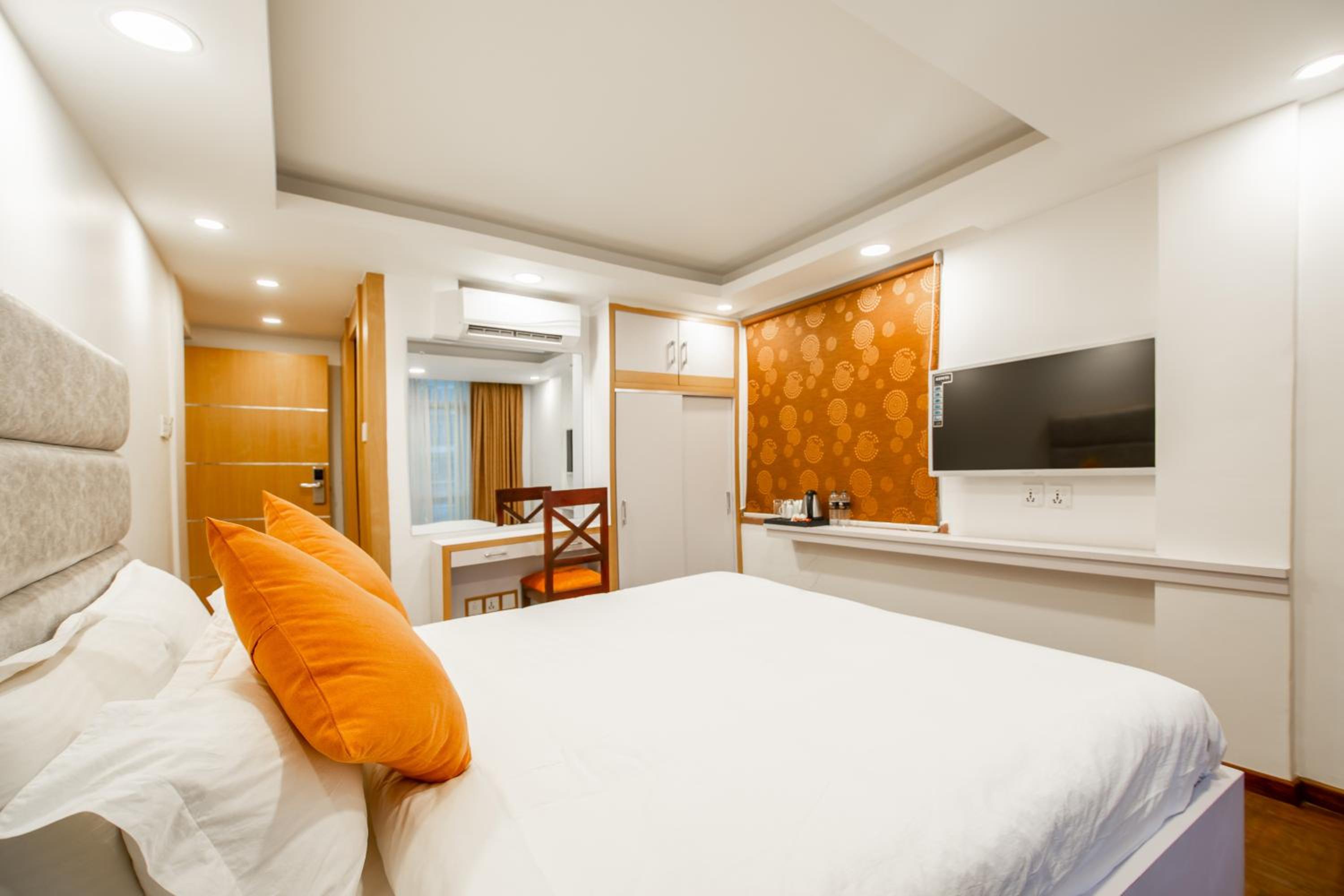 Deluxe Double Room - Photo 1