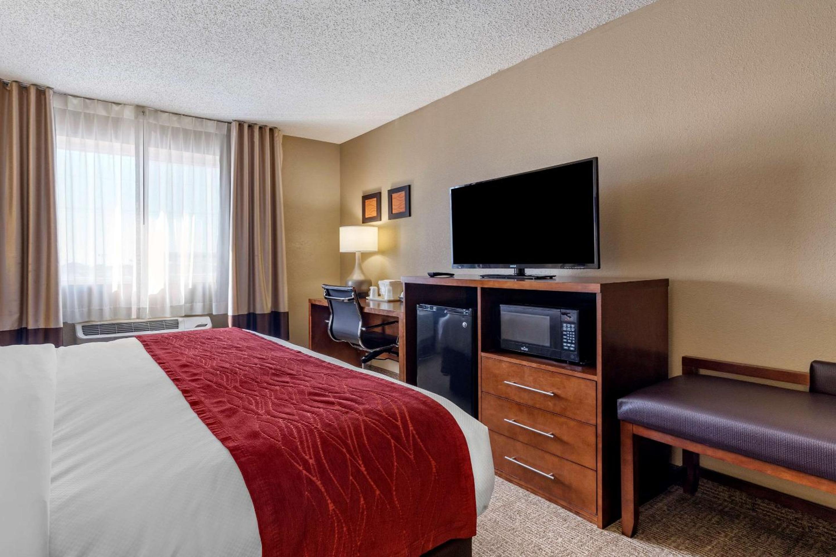 King Room - Accessible/Non-Smoking photo 1