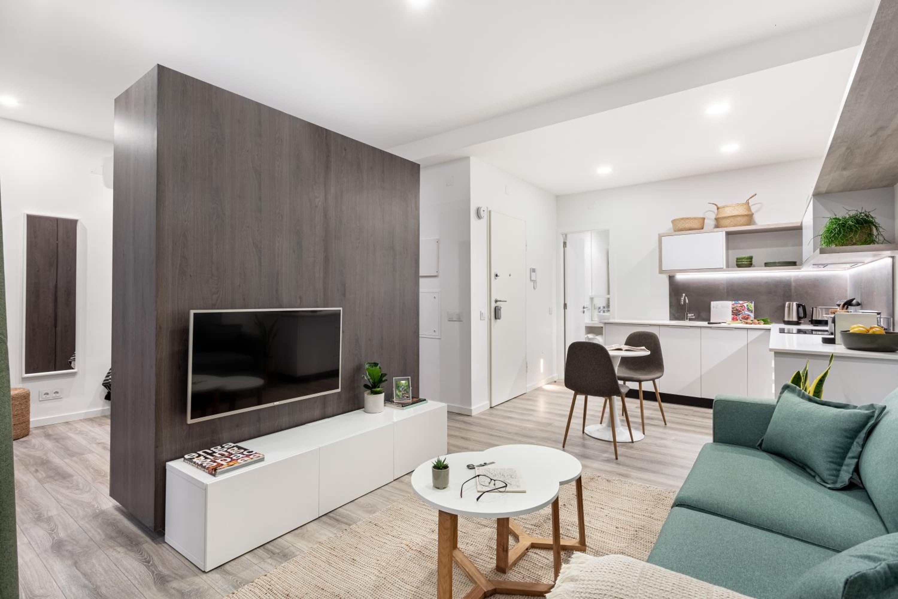 Apartment photo 1