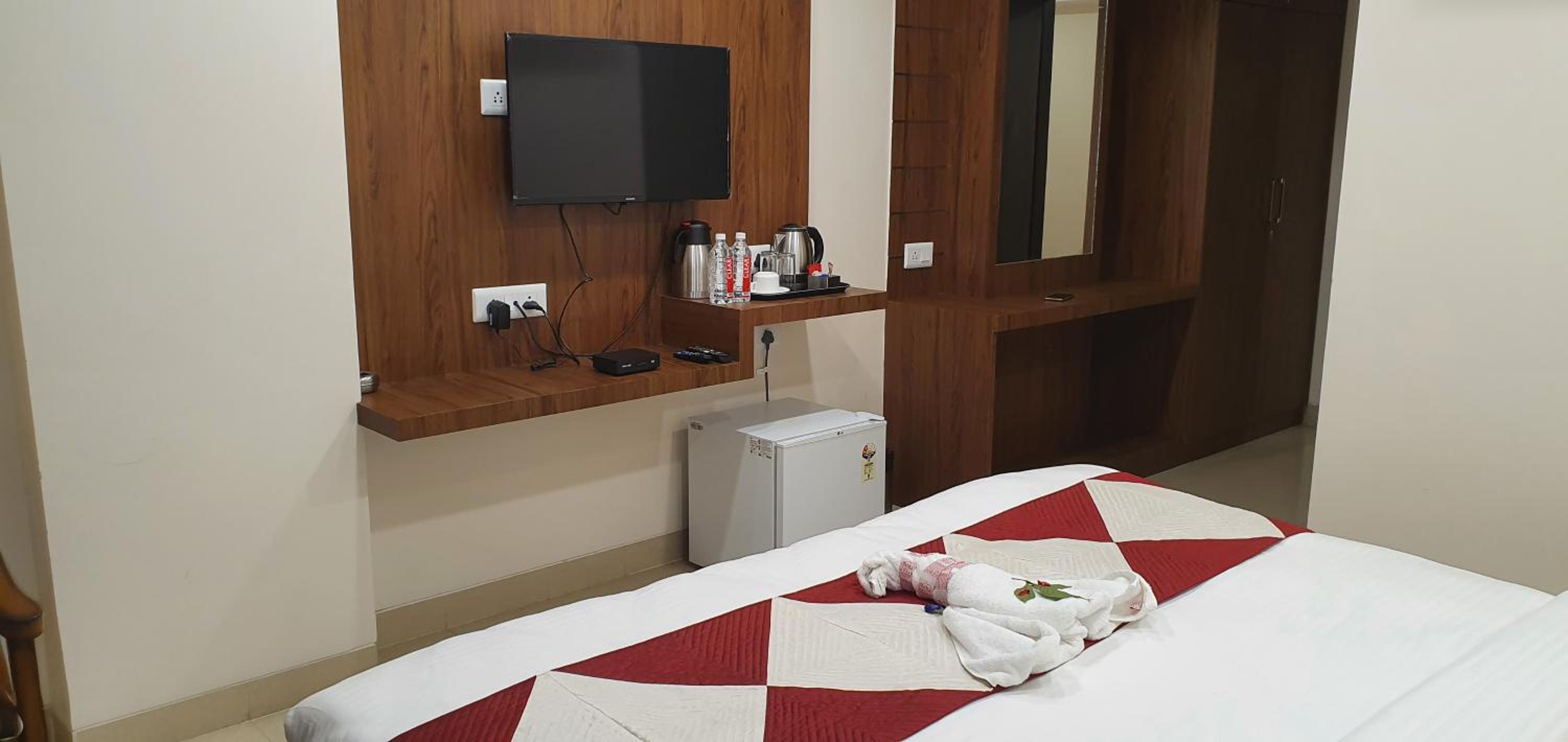 Standard Double Room - Photo 5