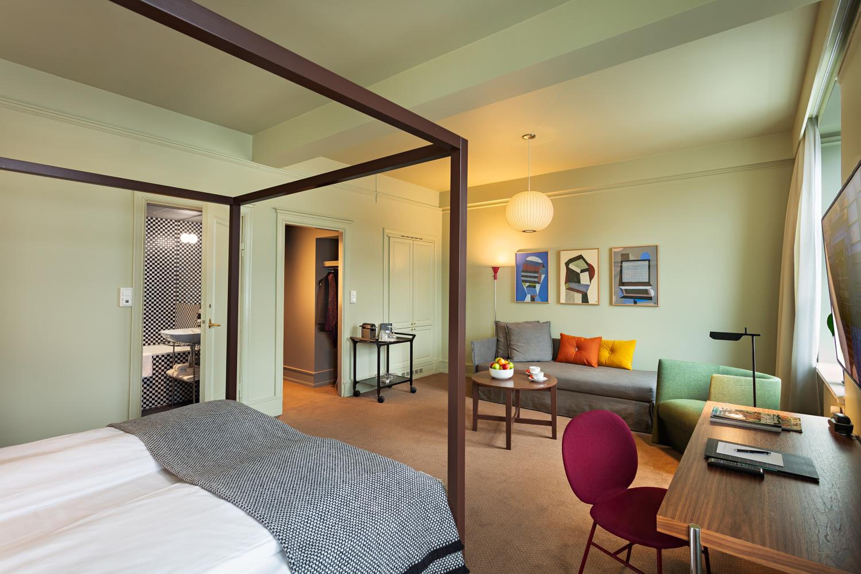 Family Twin Room - Photo 2