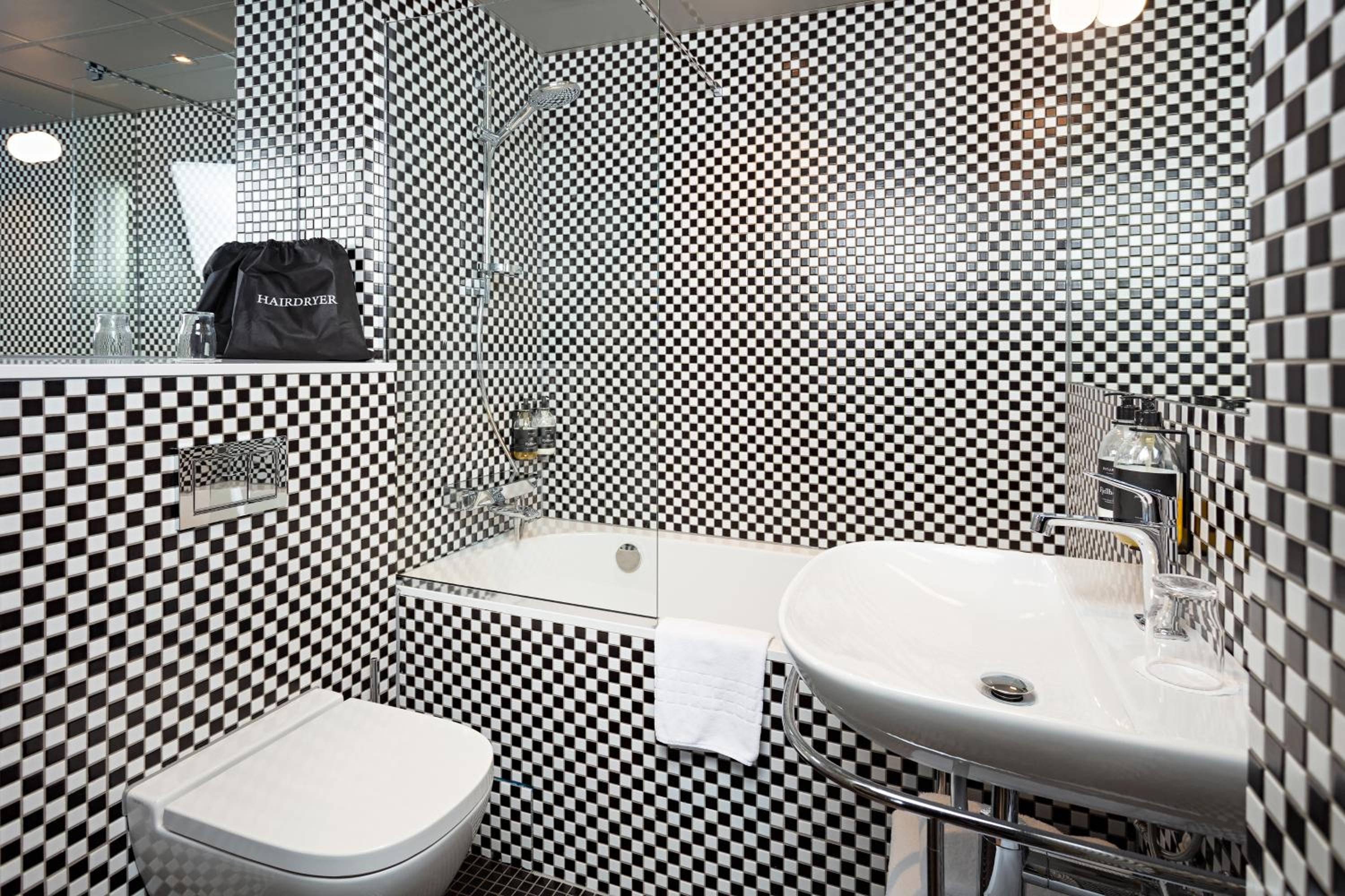 Superior King Room - Photo 2