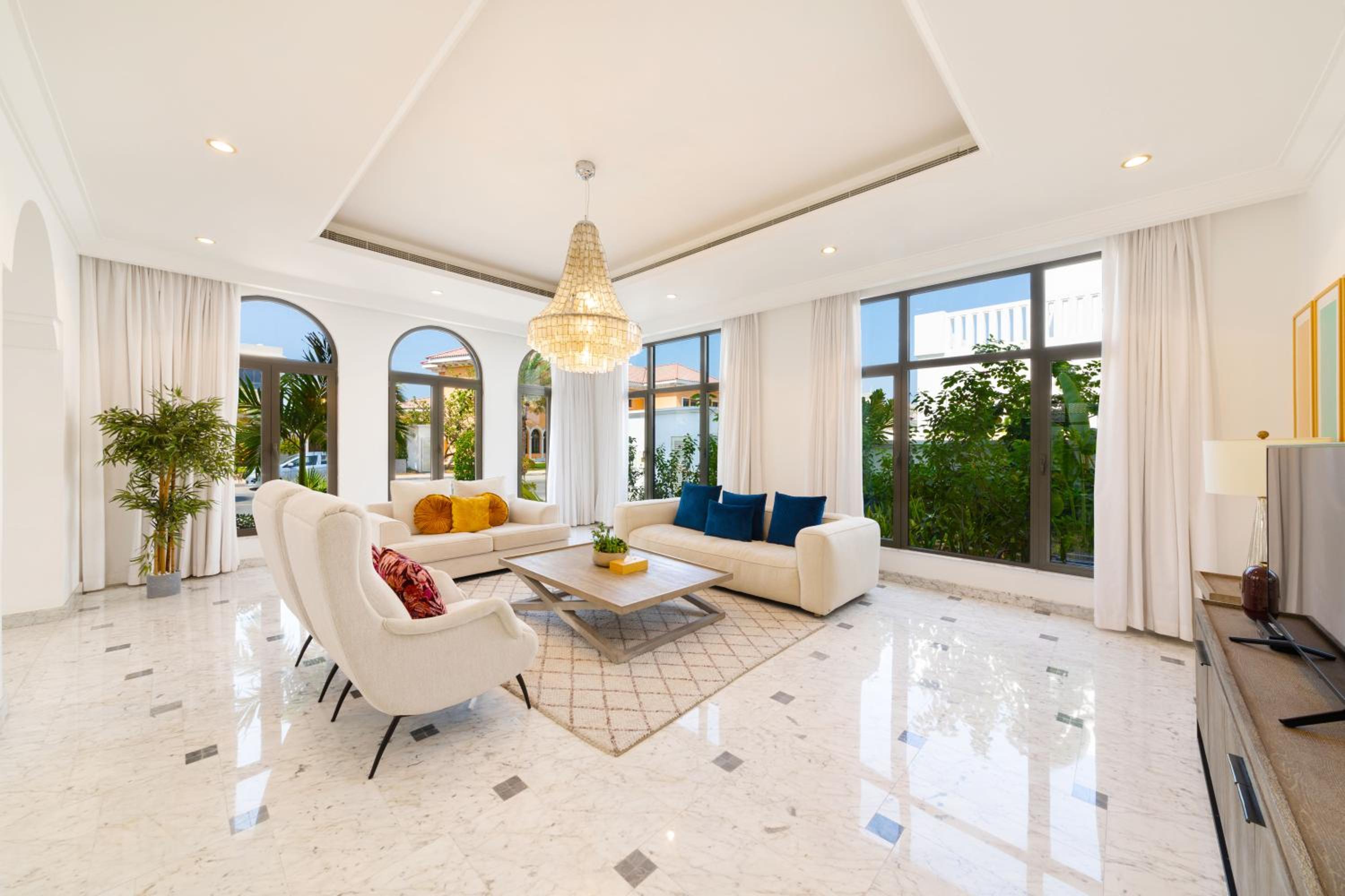 Villa photo 1