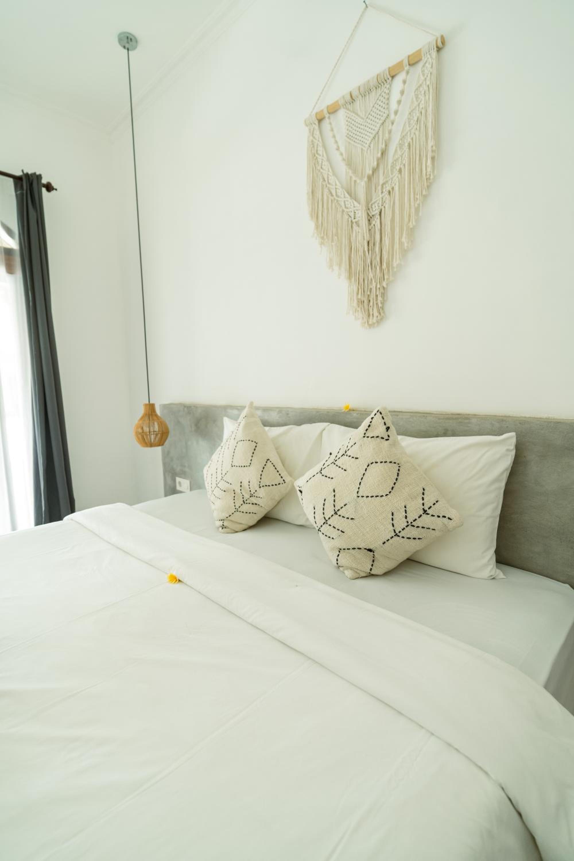 Double Room with Pool View - Photo 1
