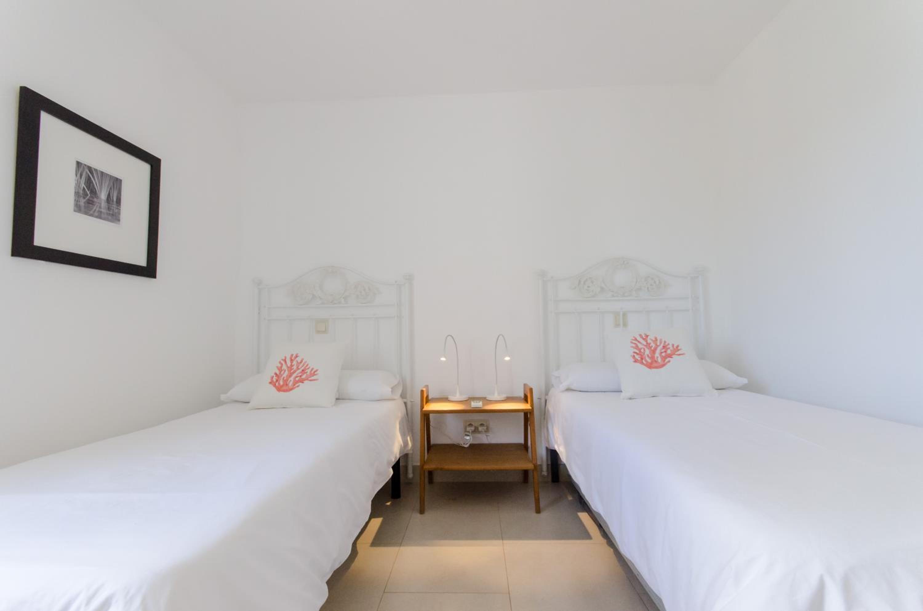 Apartamento con vista al mar y balcón