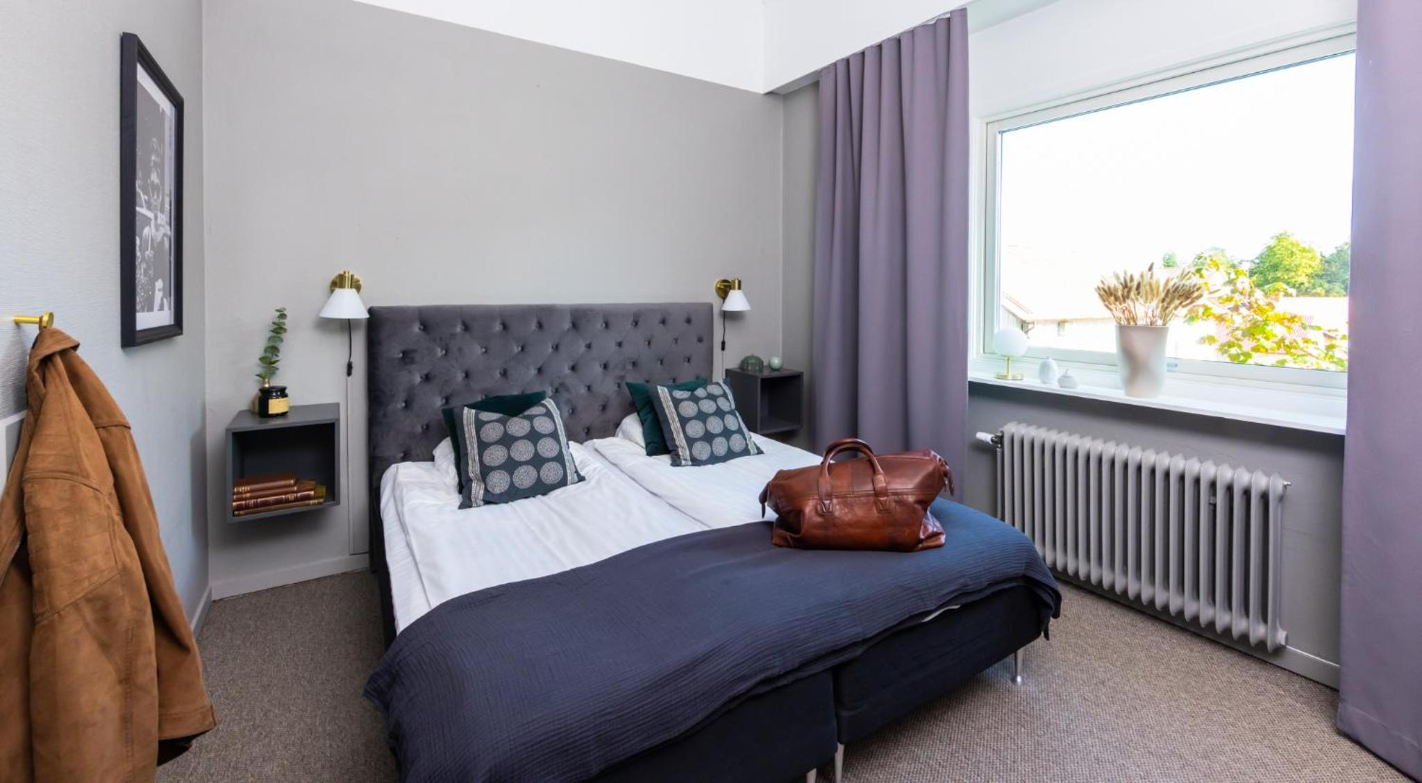 Double or Twin Room - Photo 2