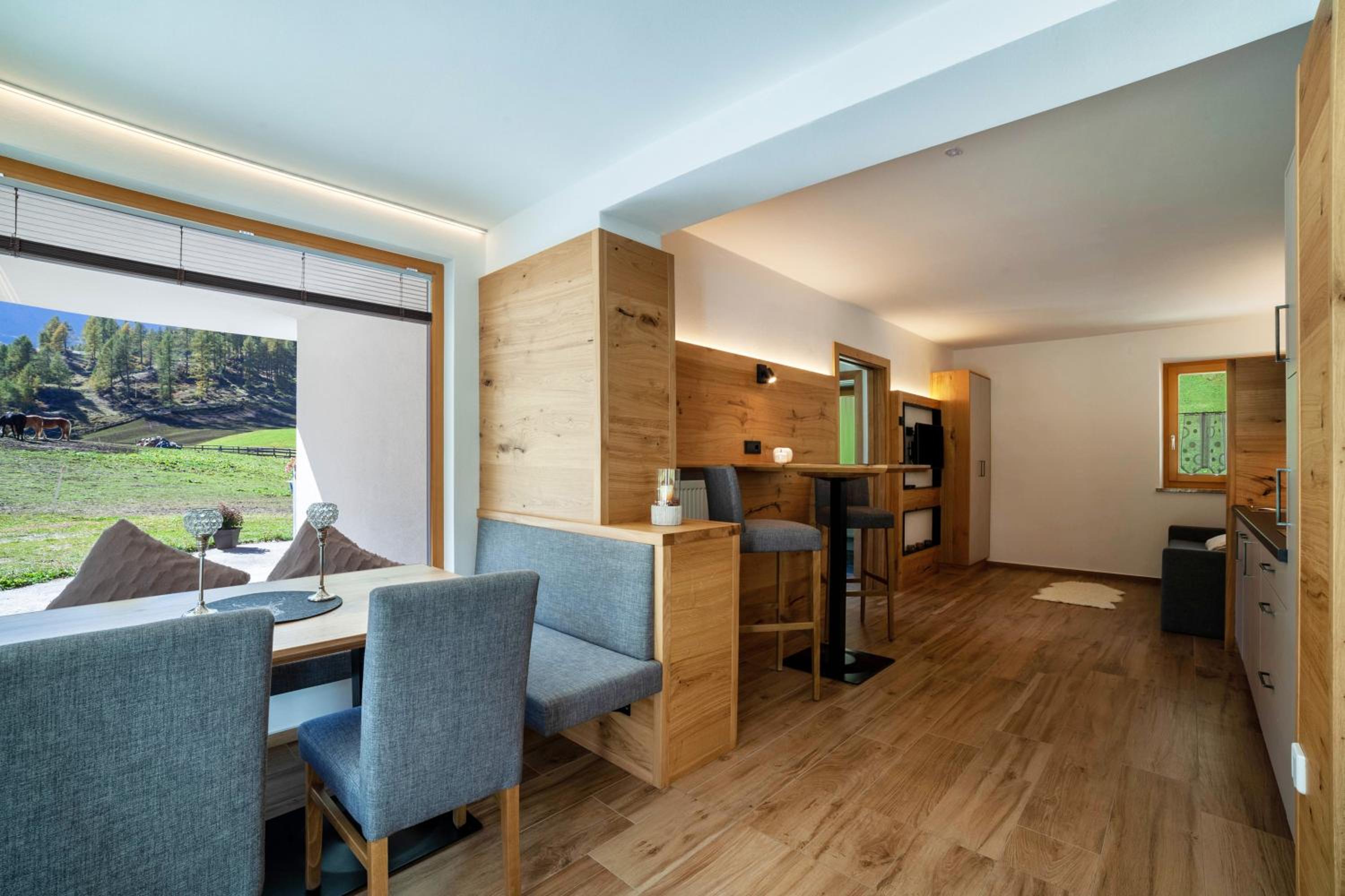 One-Bedroom Apartment with Garden View