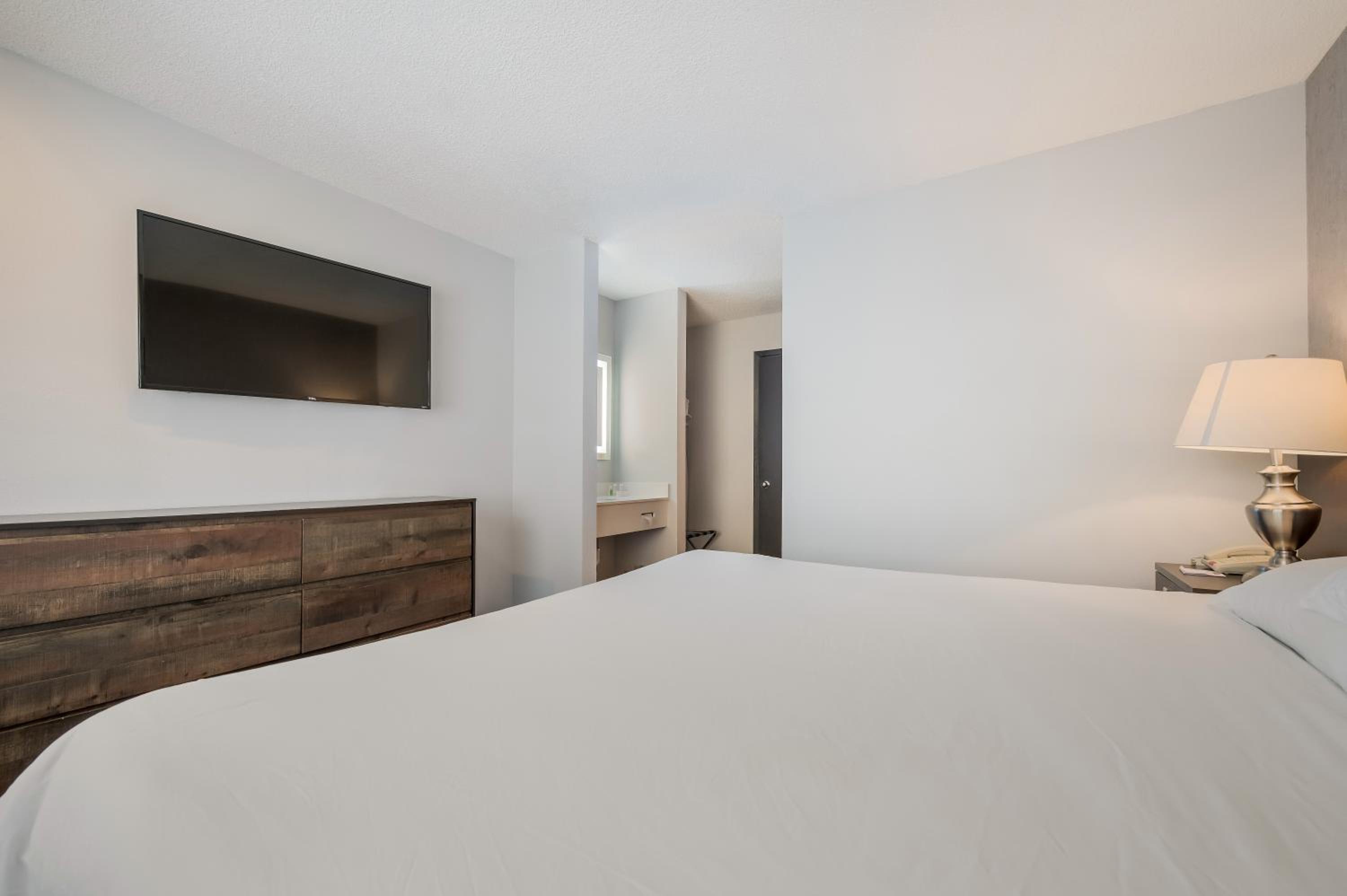 King Suite - Photo 4