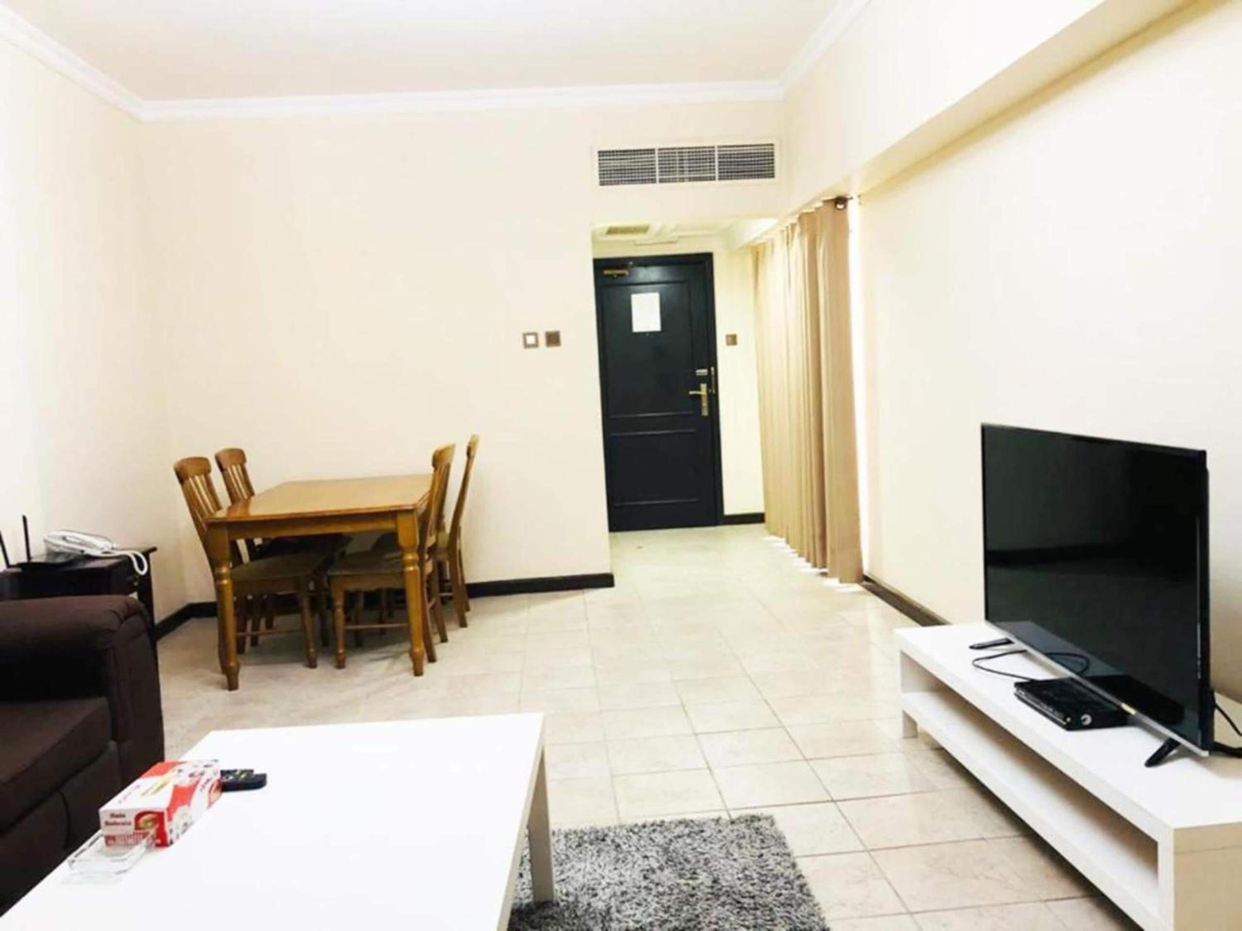 Two-Bedroom Apartment - Photo 9
