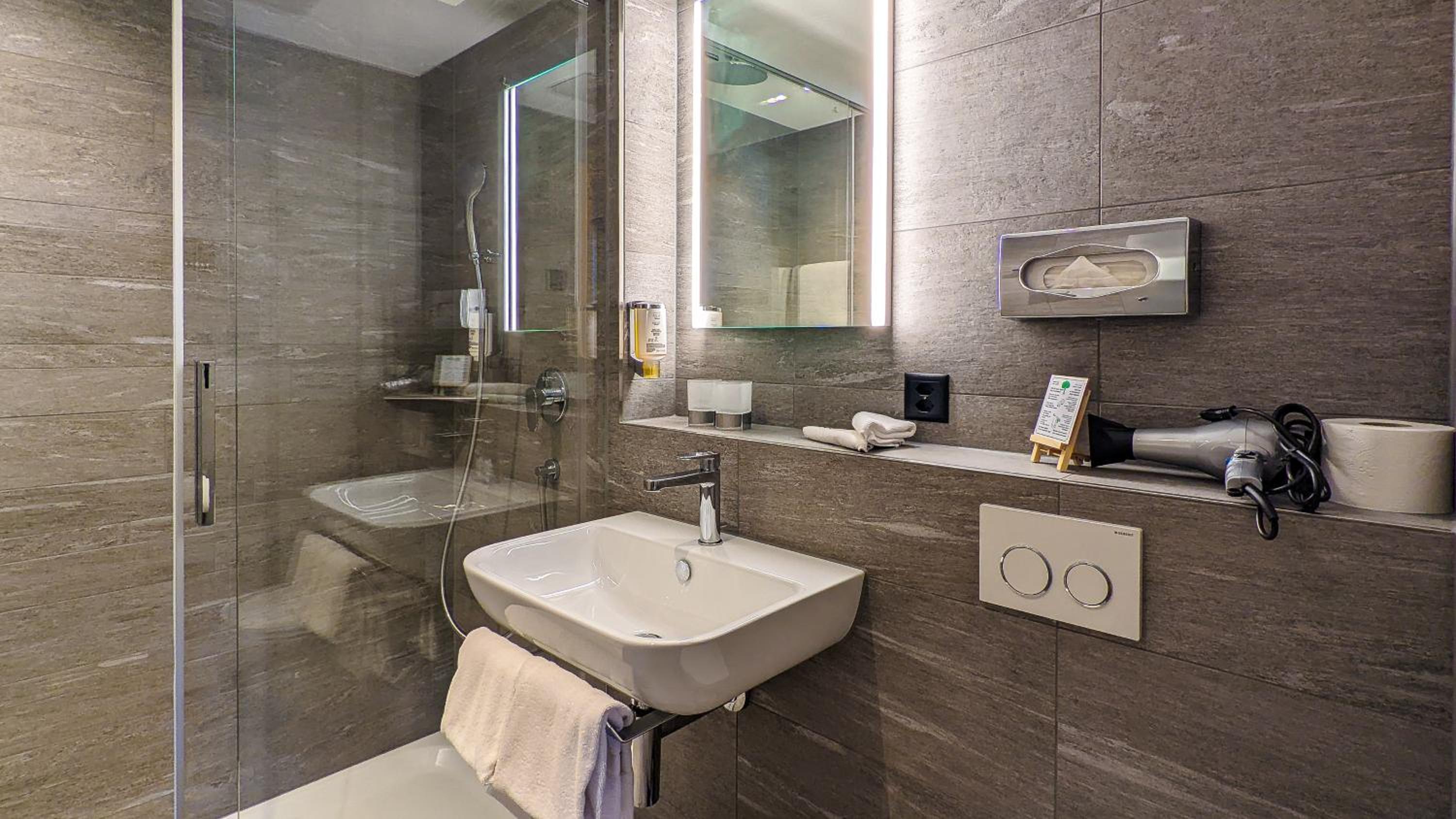 Double Room with Lake View photo 3