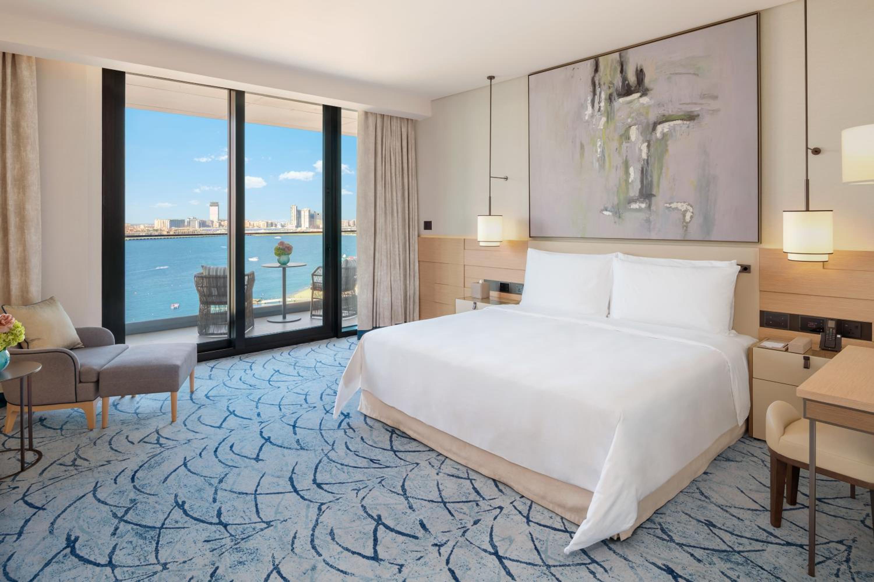 Three Bedroom Presidential Suite & Cabana & World's Highest Infinity Pool Access