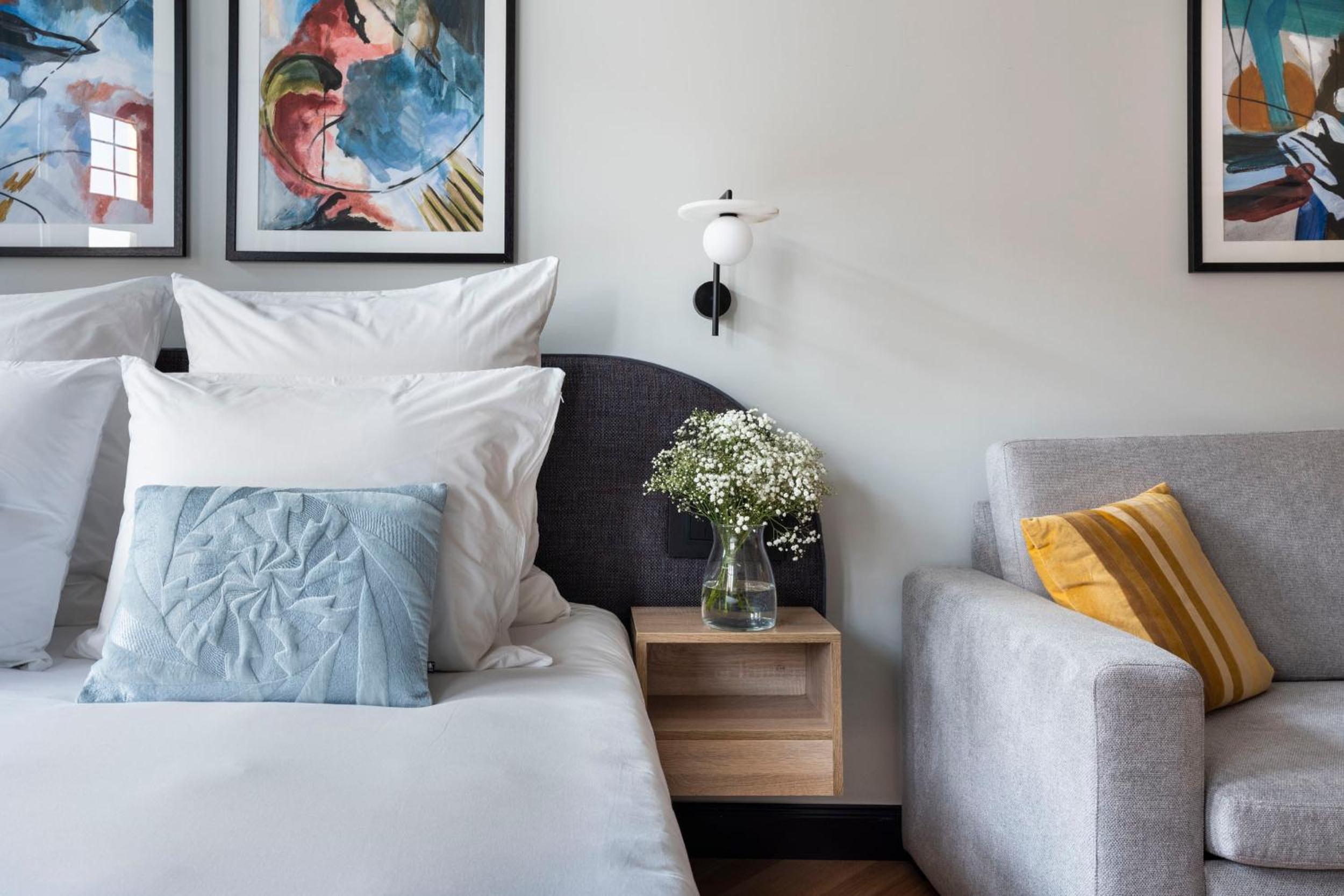 Large Studio with Kitchenette and Sofa Bed photo 3