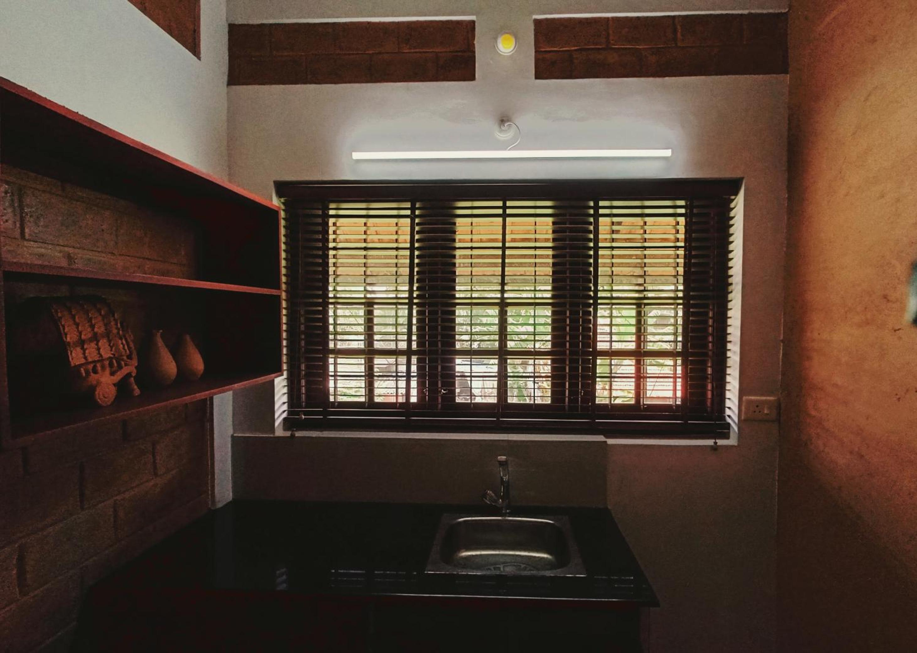 Large Double or Twin Room - Photo 5