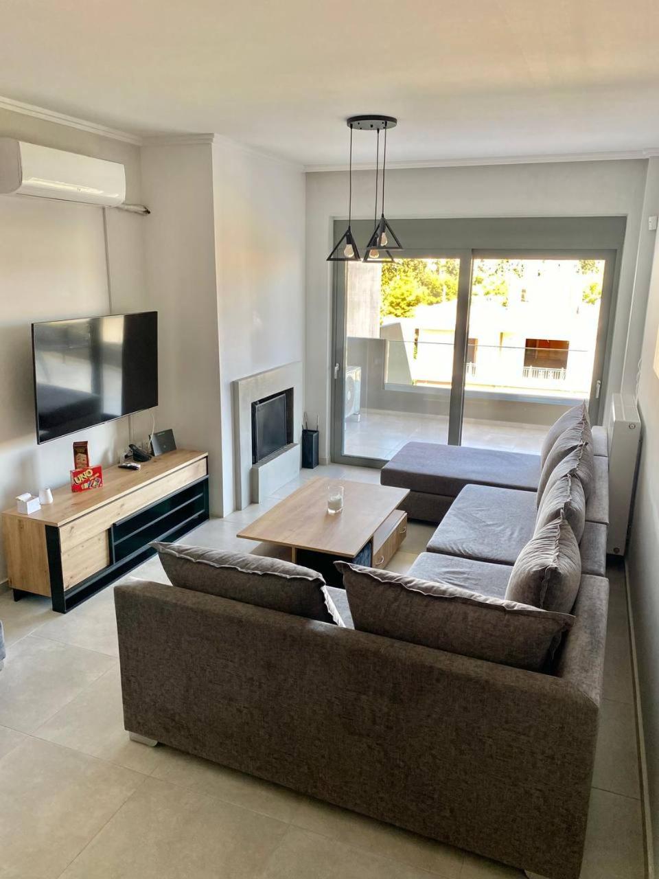 Two-Bedroom Apartment with Balcony photo 1