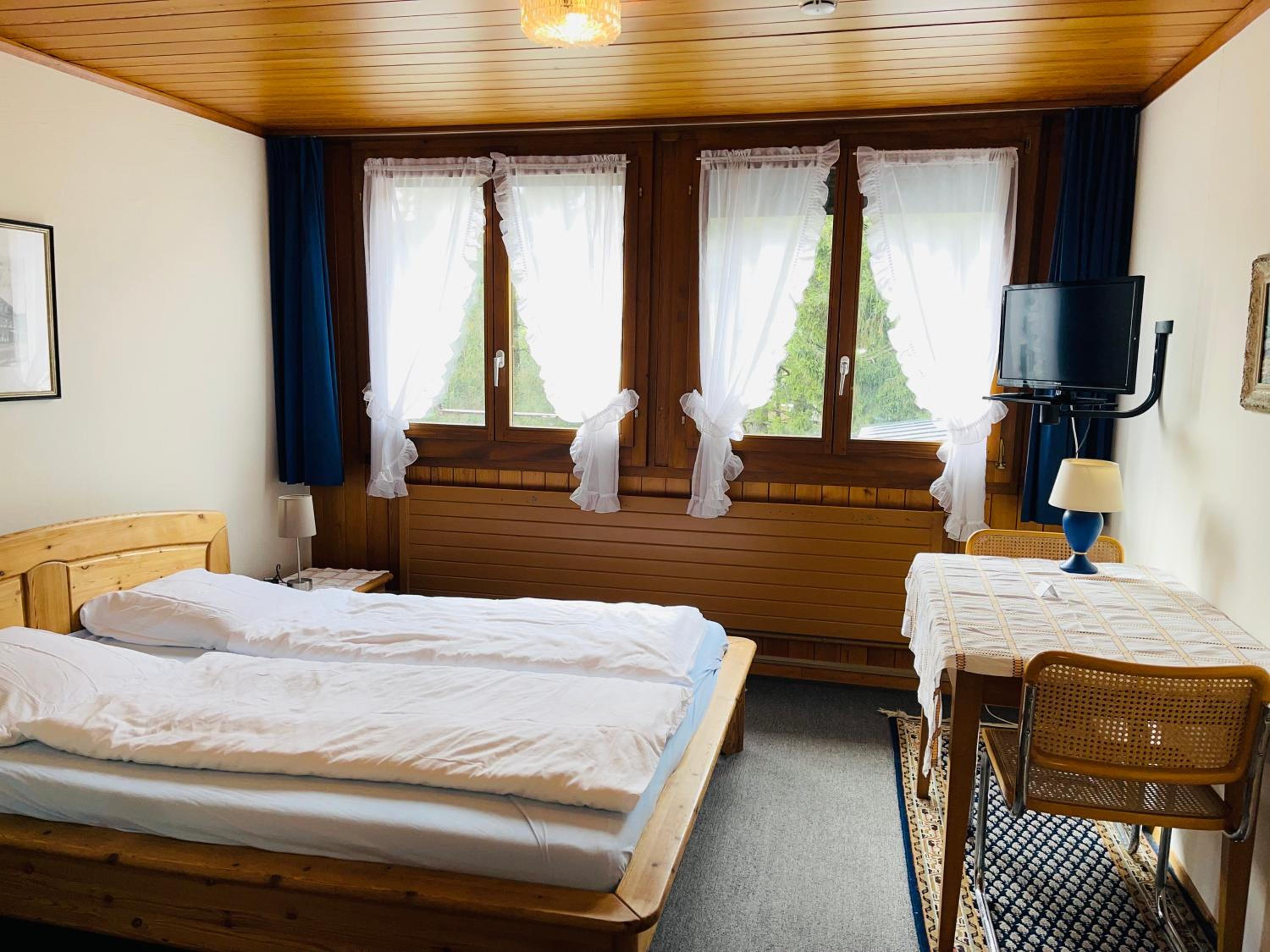 Deluxe Double Room with Shower