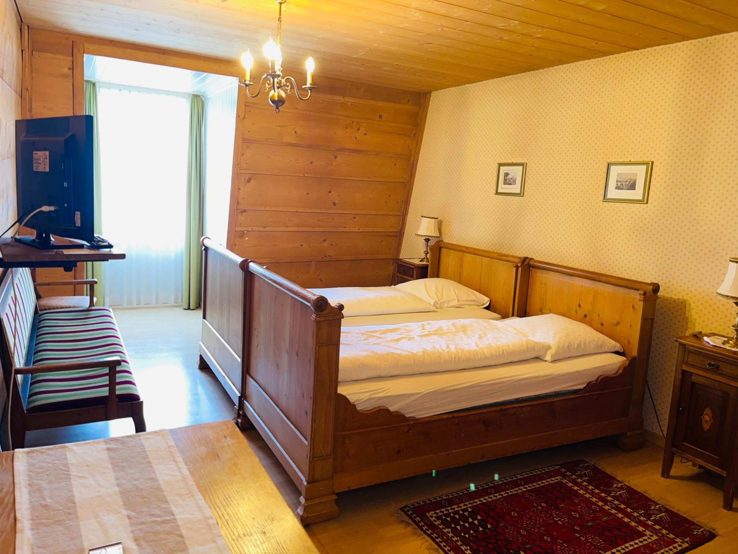 Deluxe Double Room with Shower