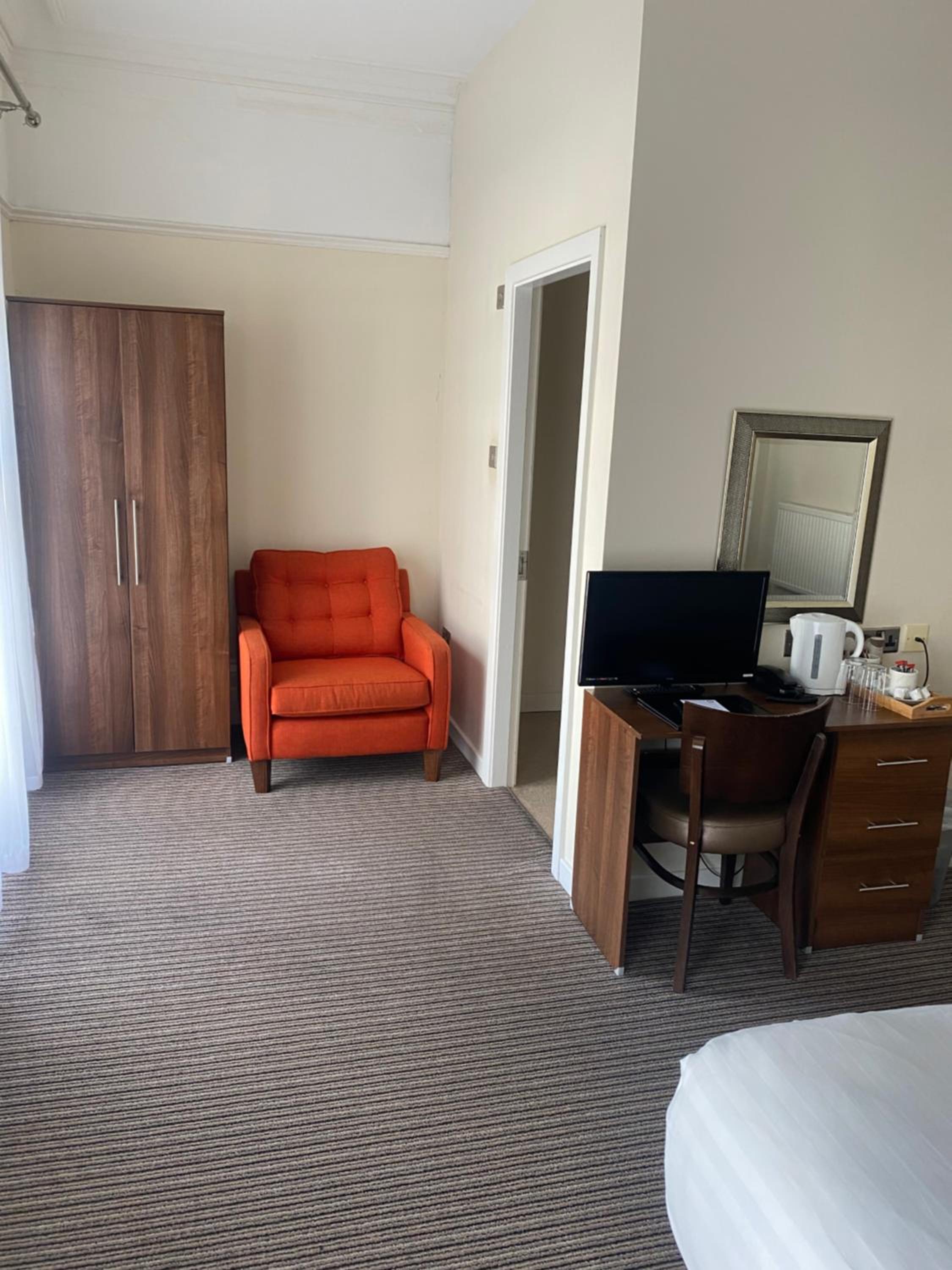 Deluxe Double, Twin or Family Room - Photo 2