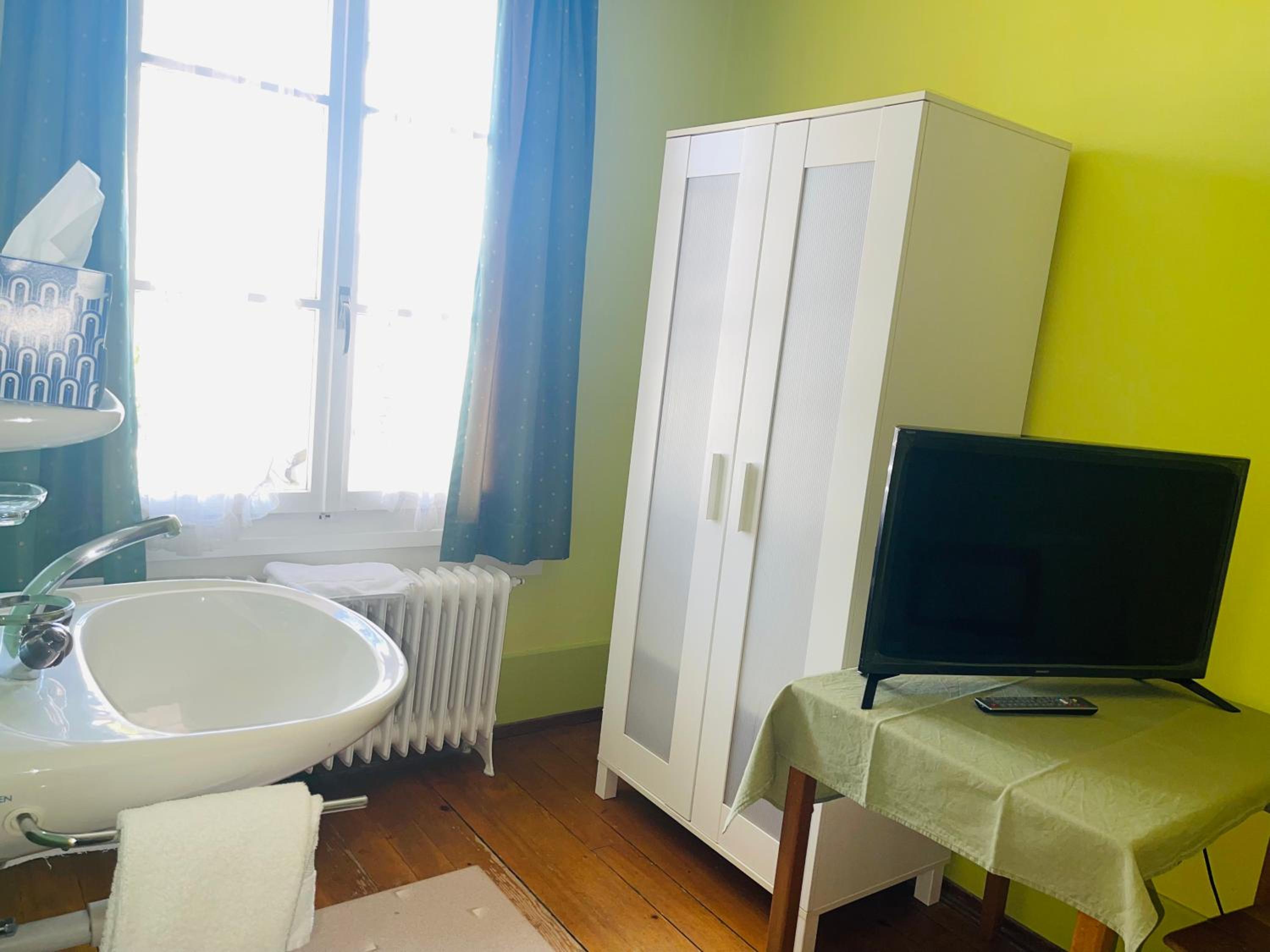 Budget Single Room