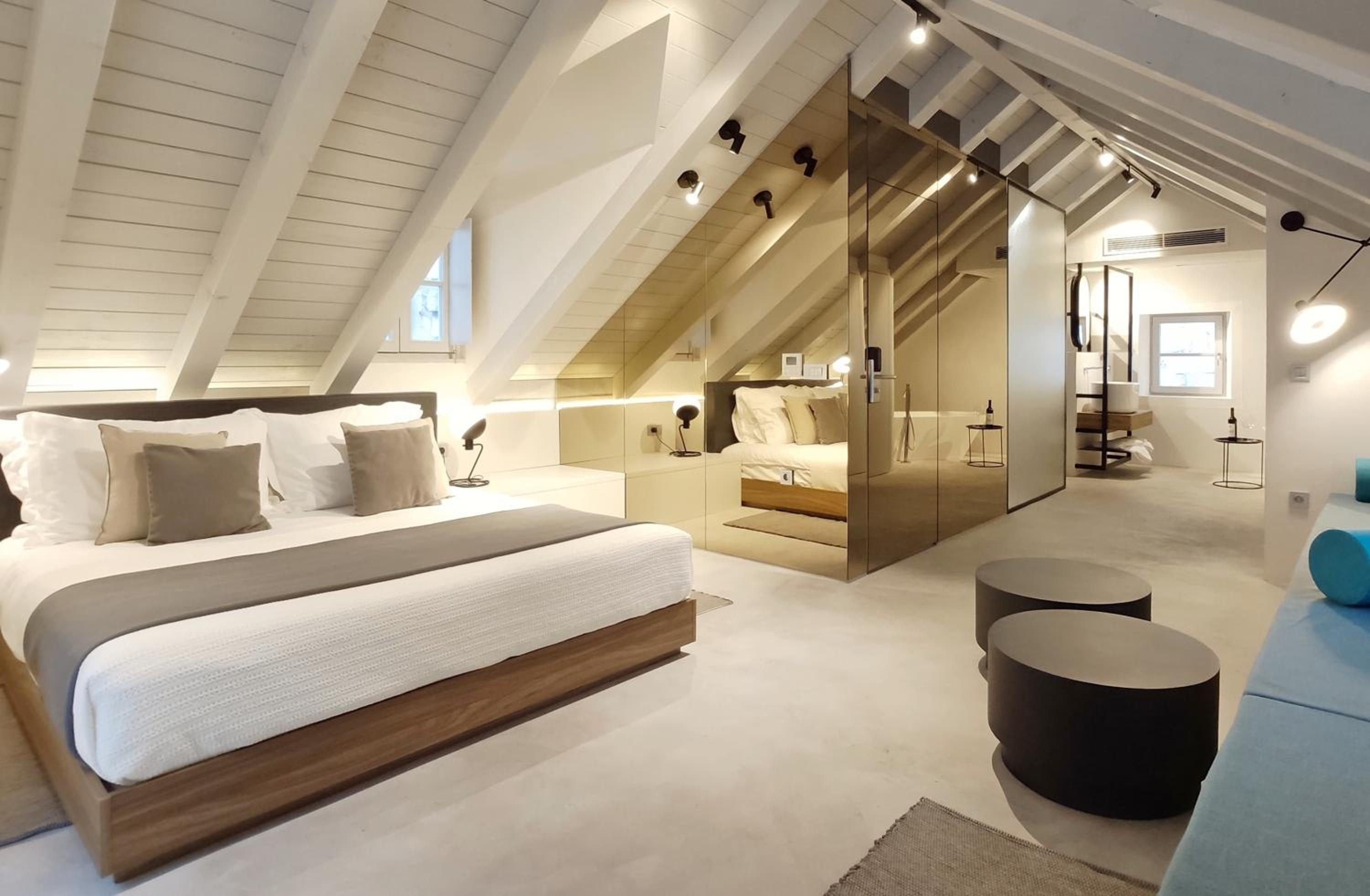 Suite with Balcony and Spa Bath photo 1