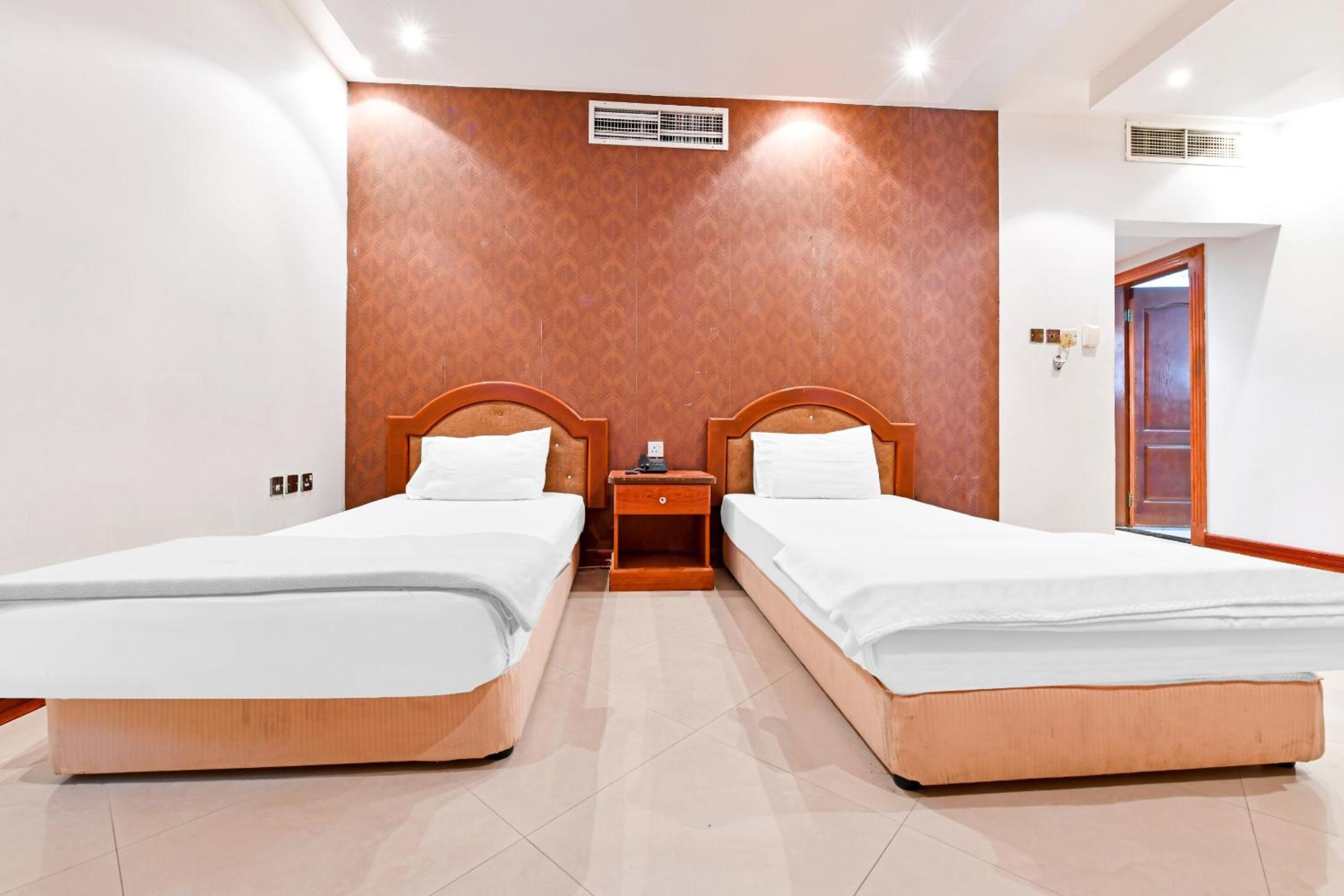 Deluxe Twin Room - Photo 5