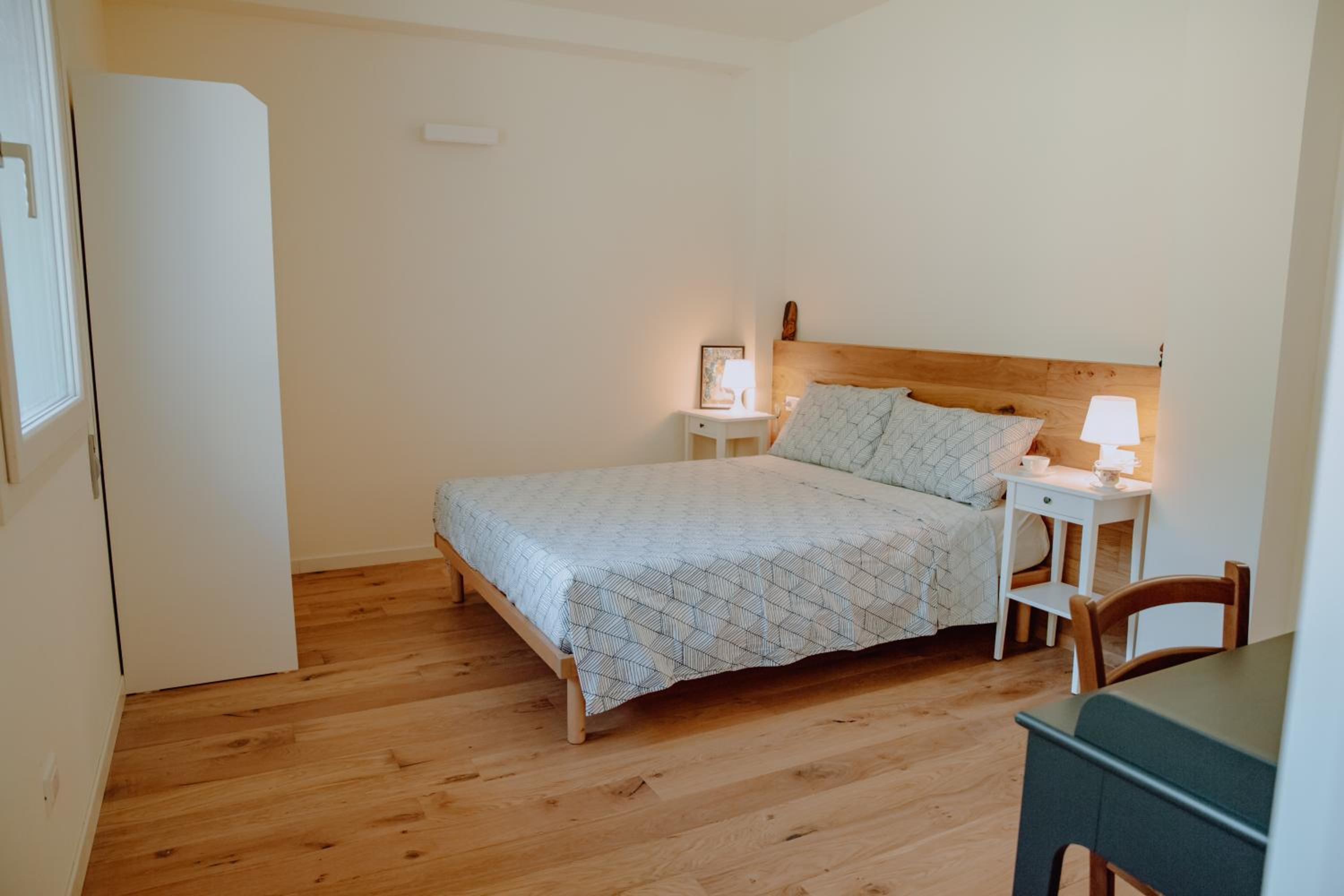 Double Room with Private Bathroom photo 2
