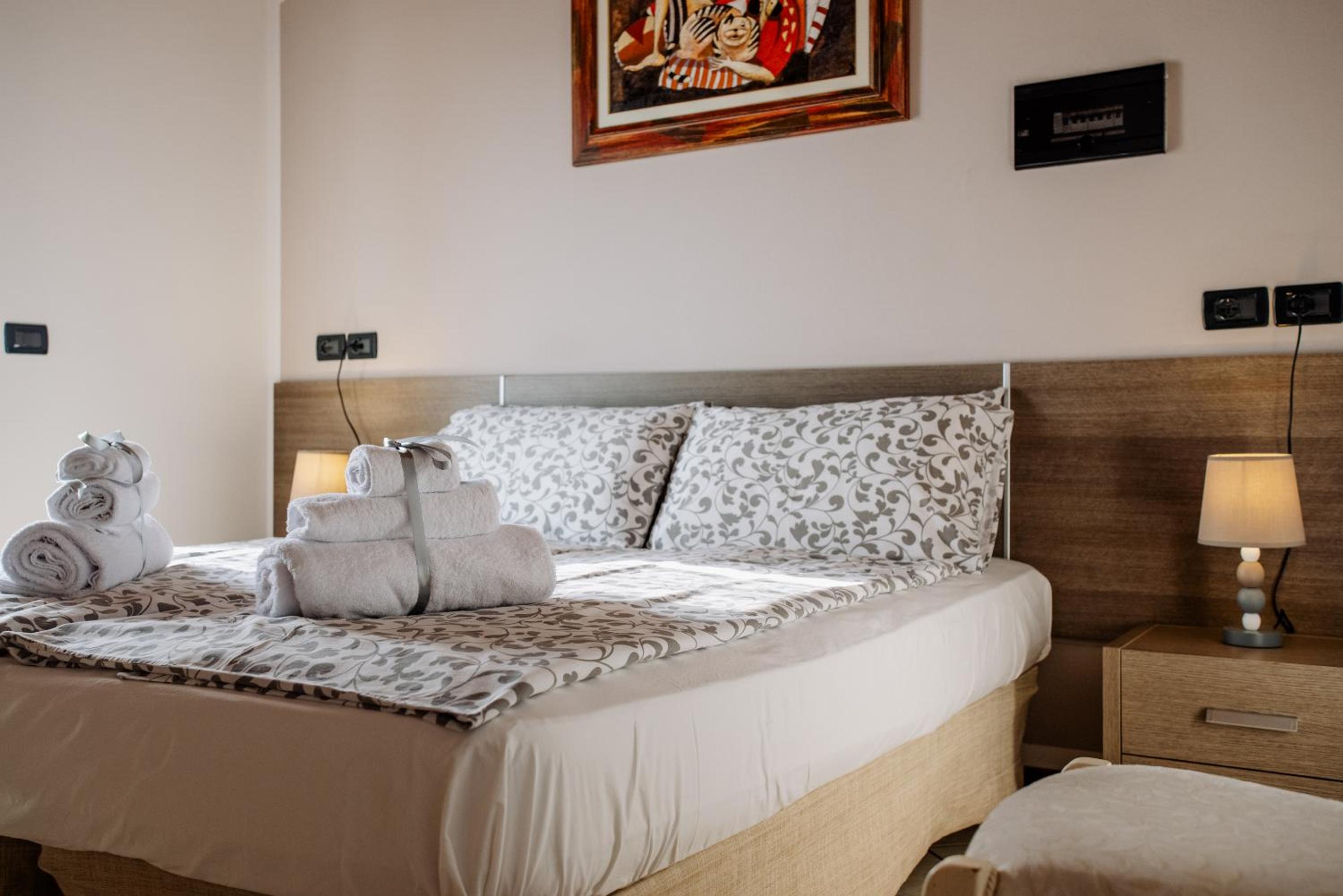 Double or Twin Room photo 3