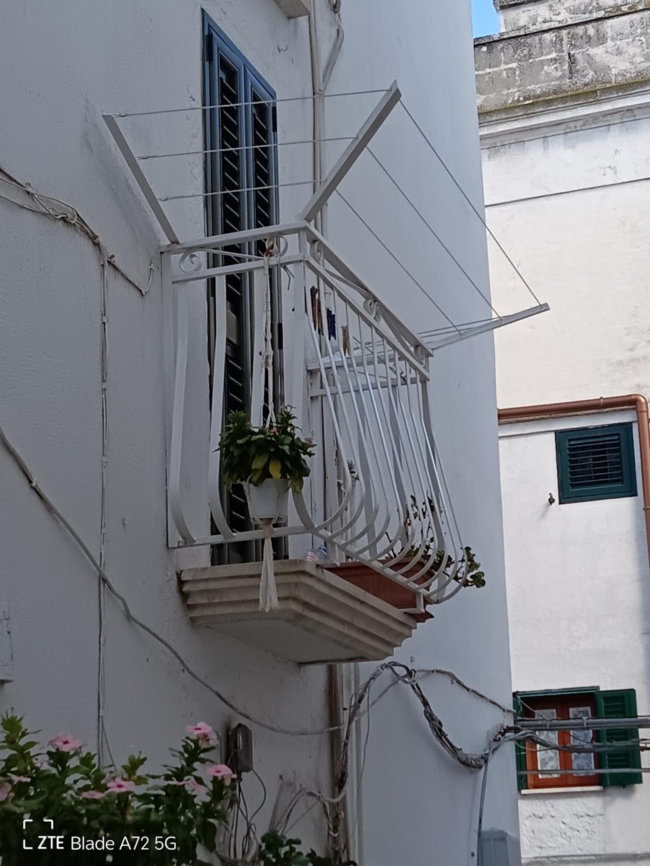 Apartment with Terrace - Photo 17