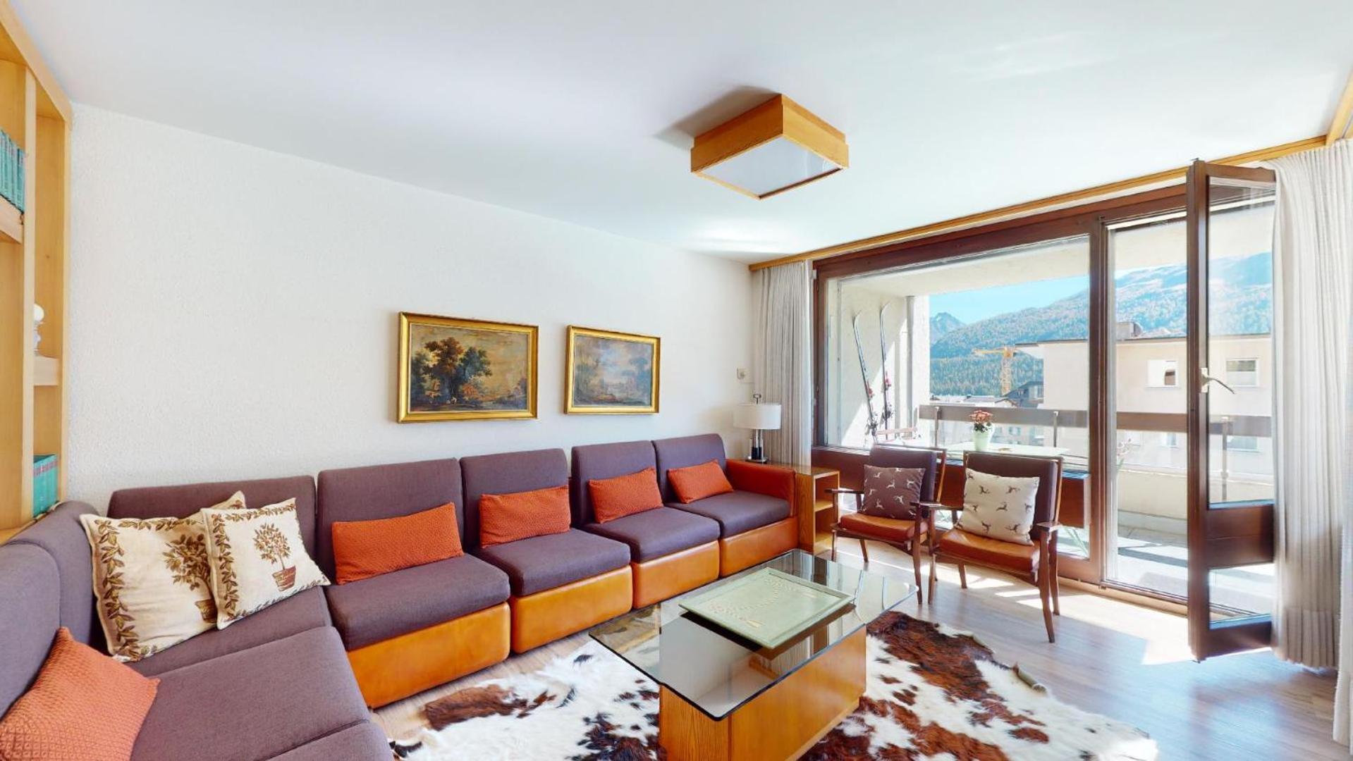 Apartment with Mountain View photo 1