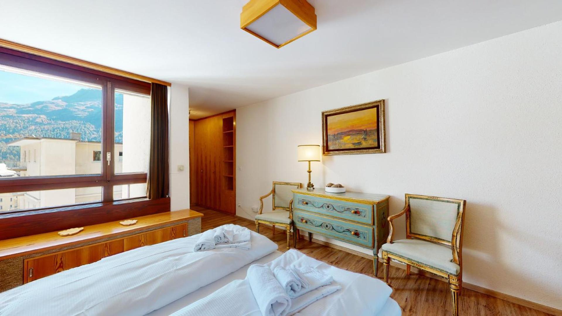 Apartment with Mountain View photo 3