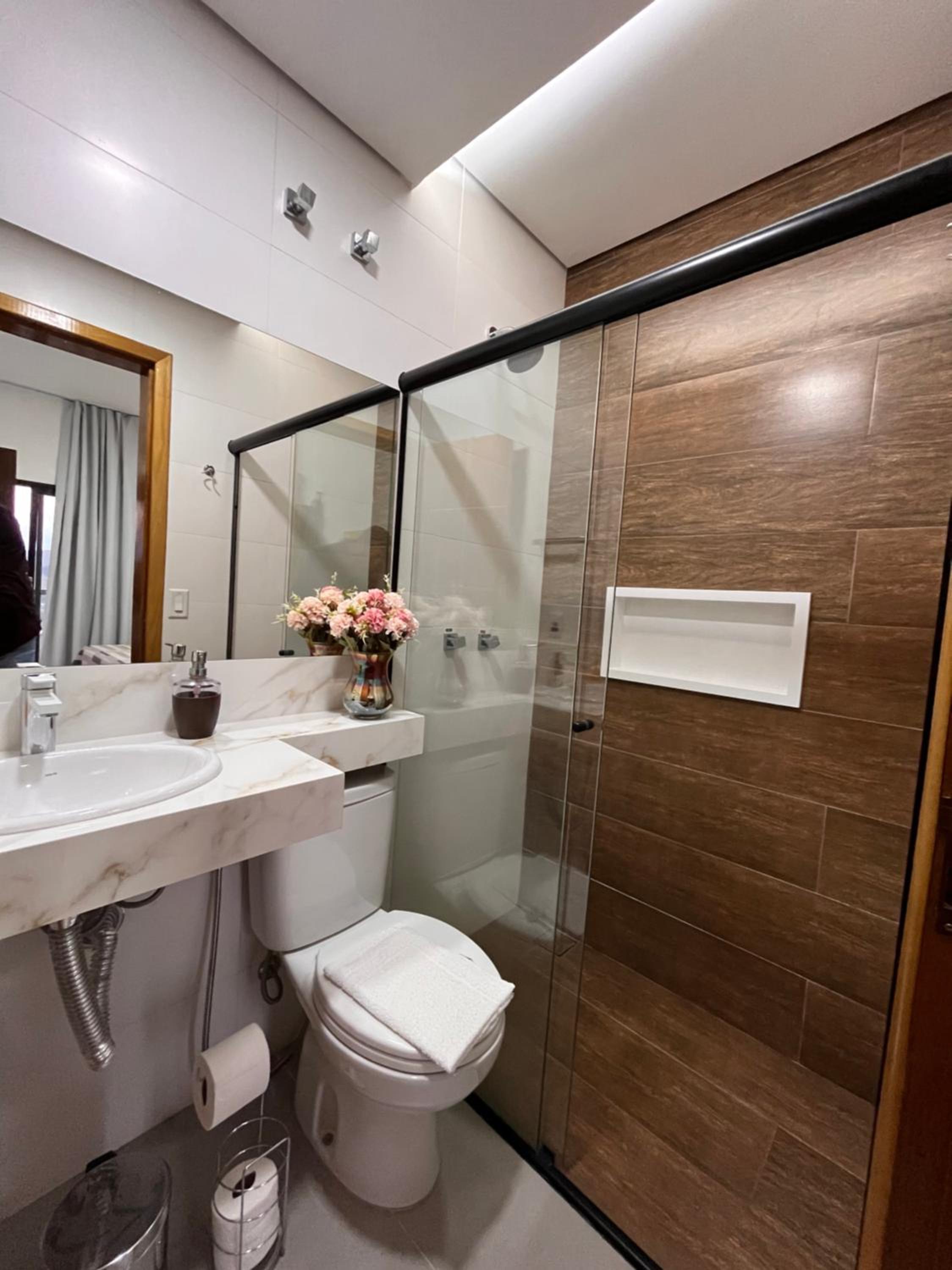 Deluxe Quadruple Room - Photo 33