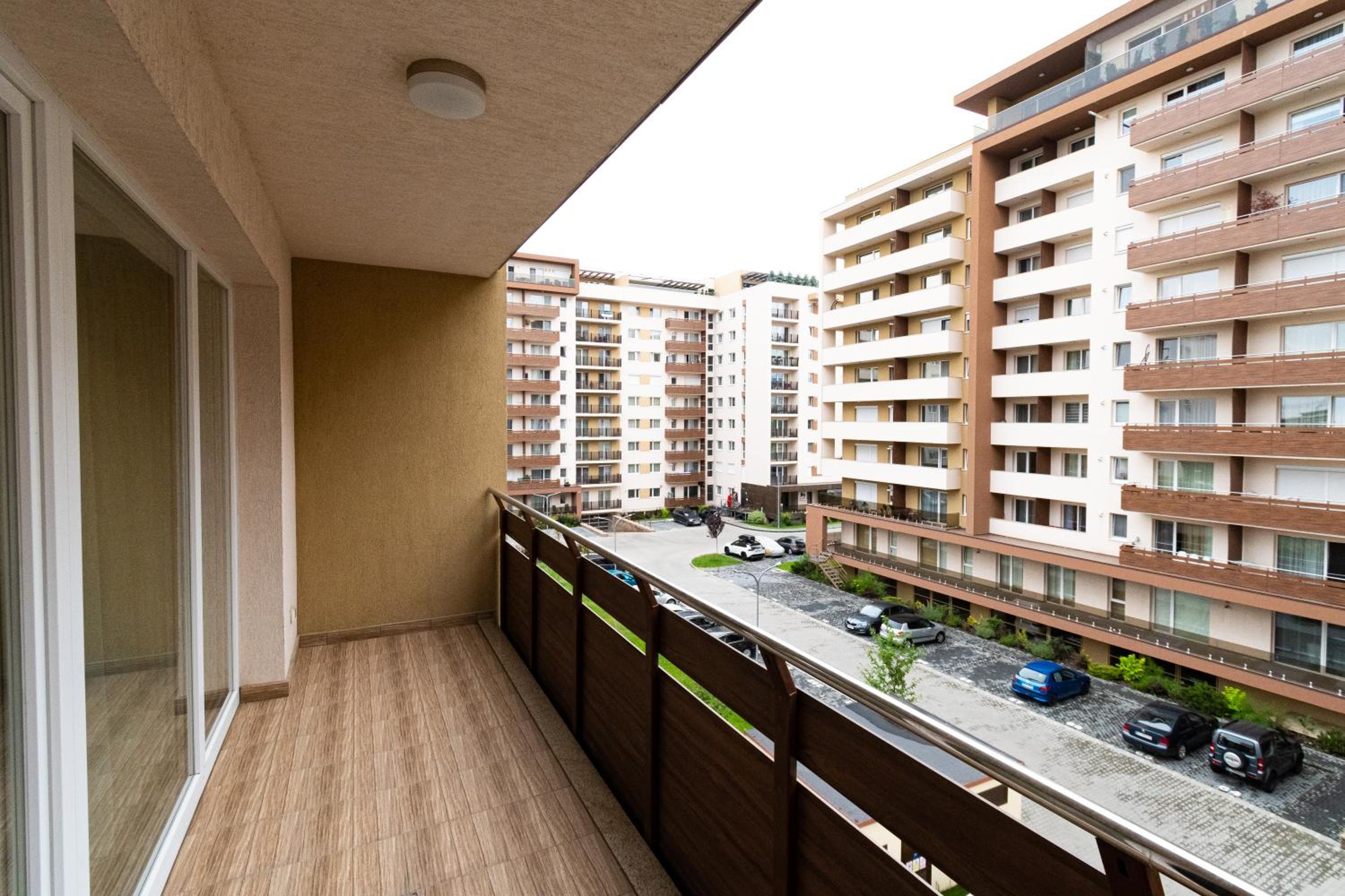Two-Bedroom Apartment - Photo 4