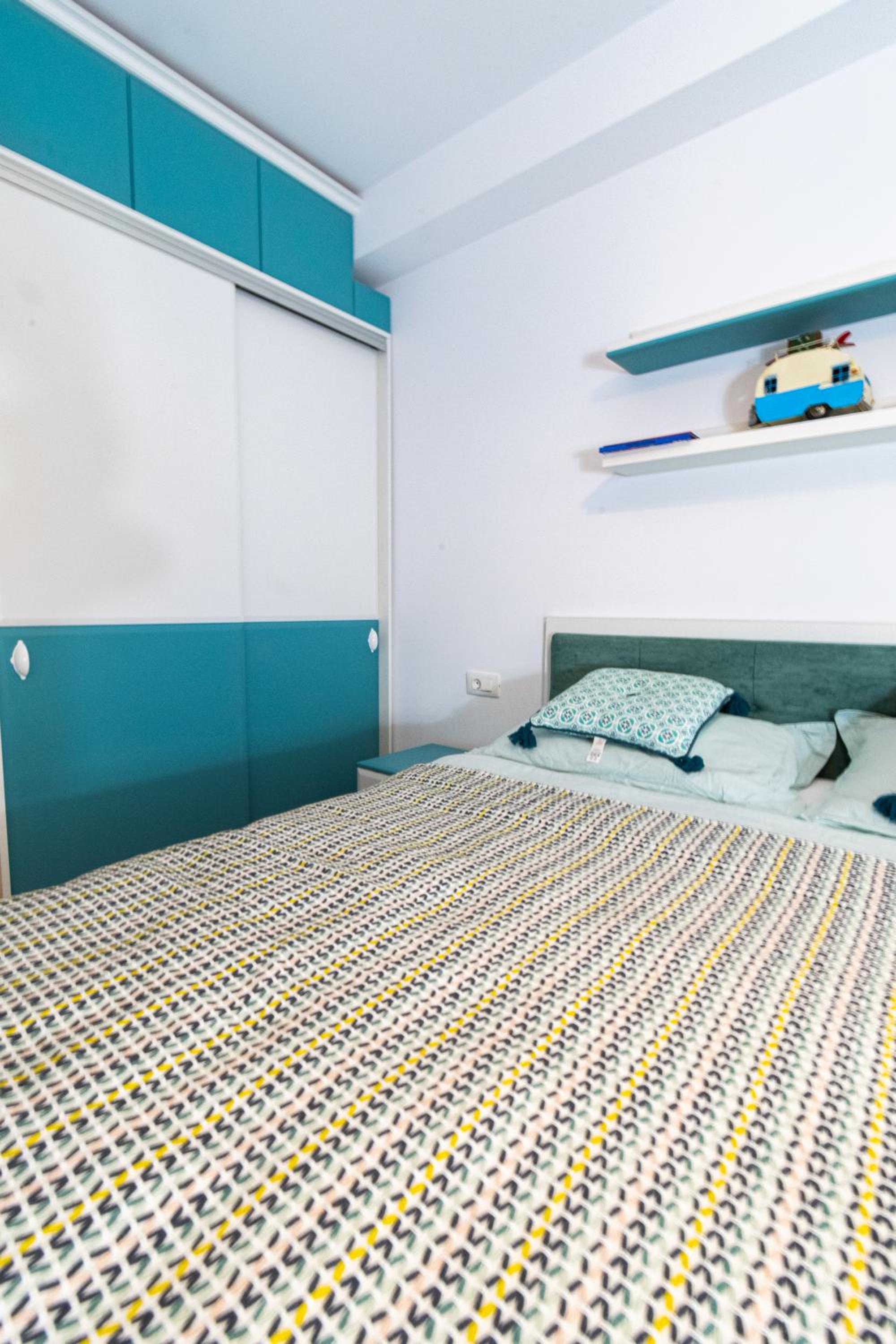 Two-Bedroom Apartment - Photo 5