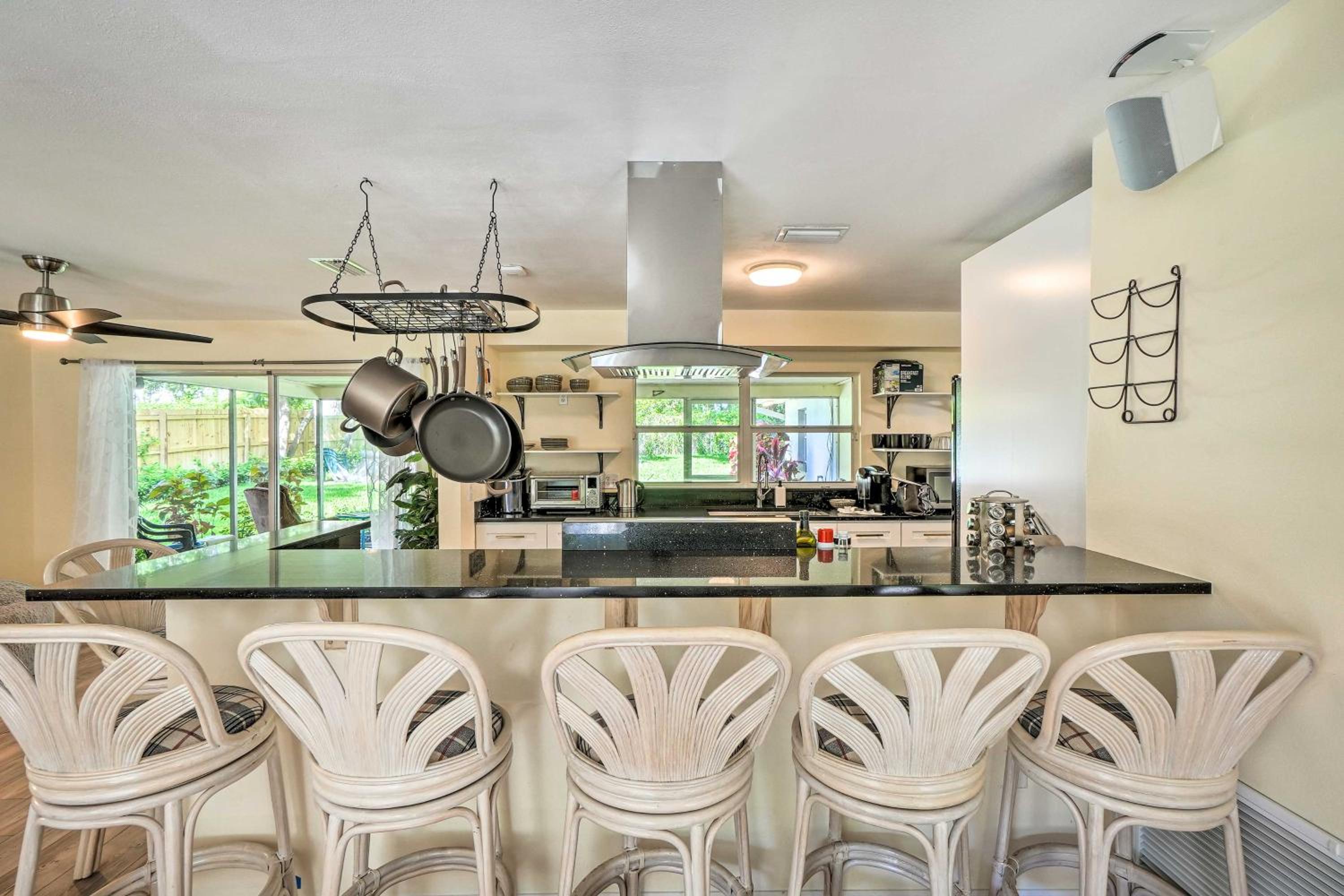 Four-Bedroom House - Photo 14