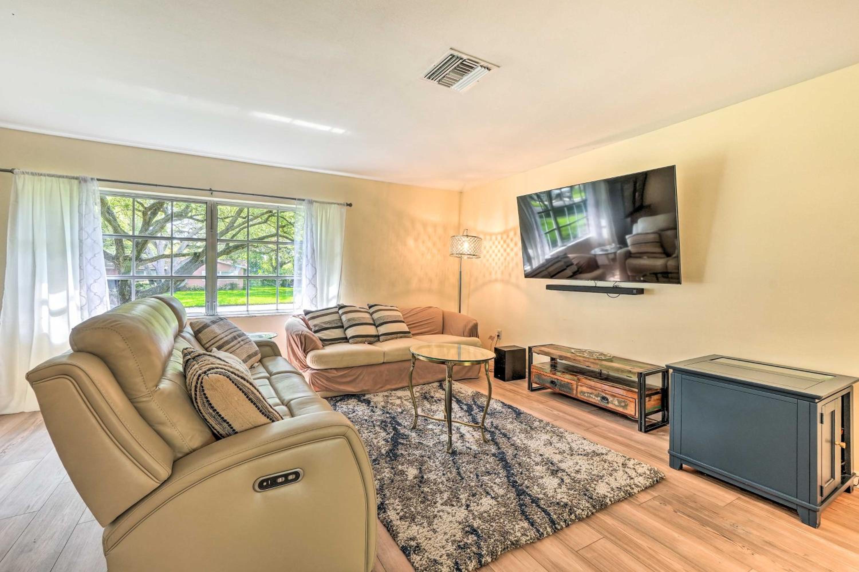 Four-Bedroom House - Photo 17