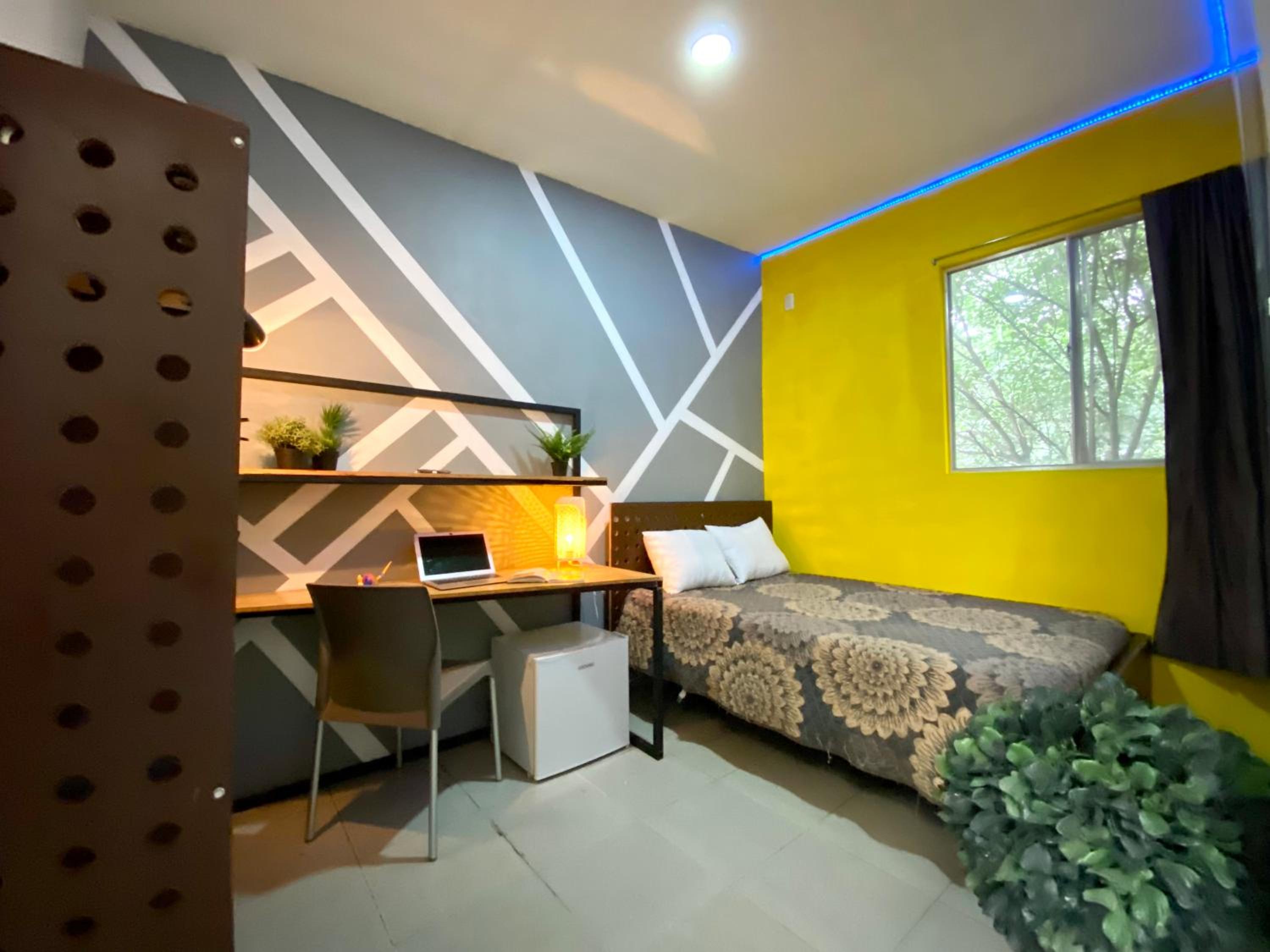 Queen Room - Photo 1