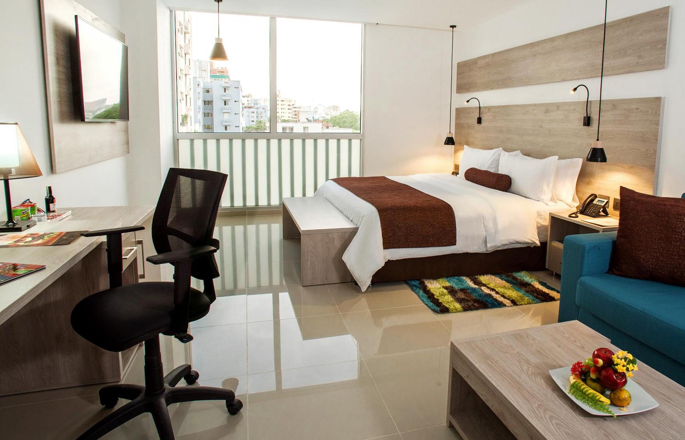 Deluxe Room - Photo 9