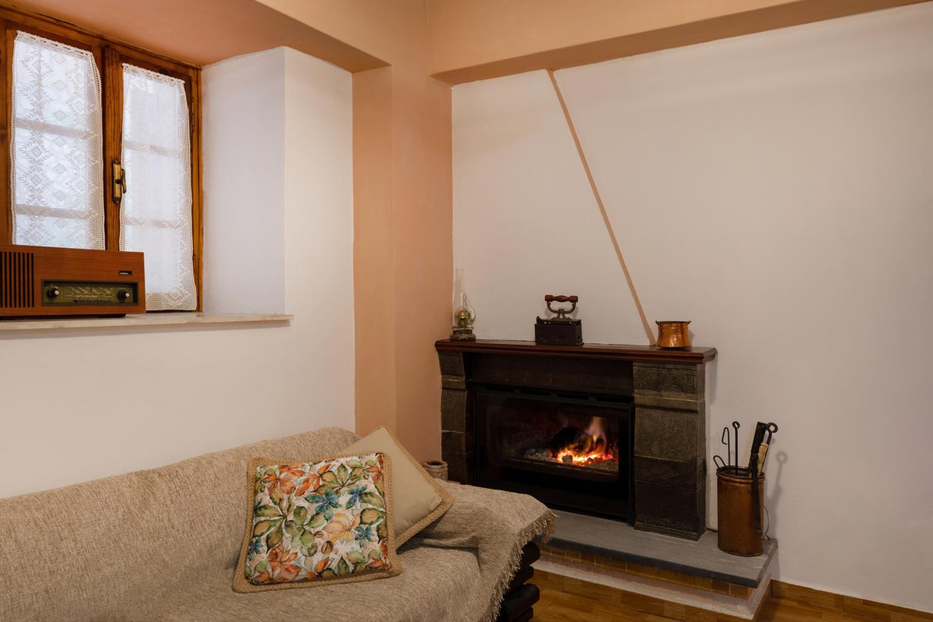 Two-Bedroom House photo 3