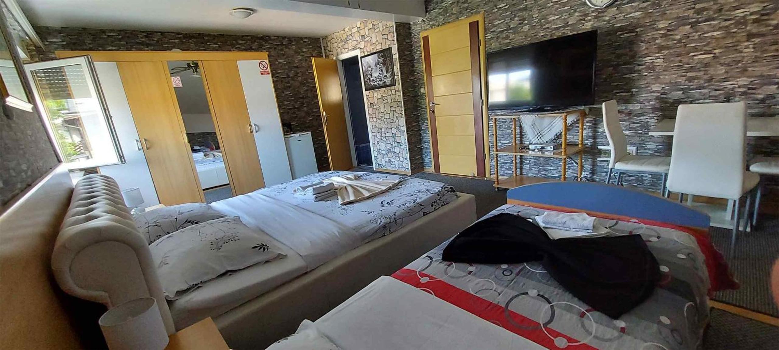 Triple Room - Photo 1