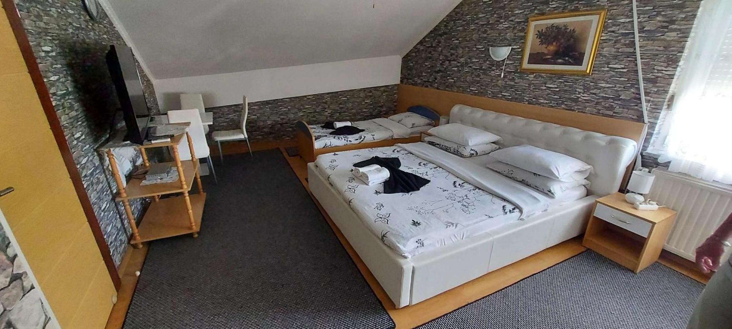 Triple Room - Photo 4